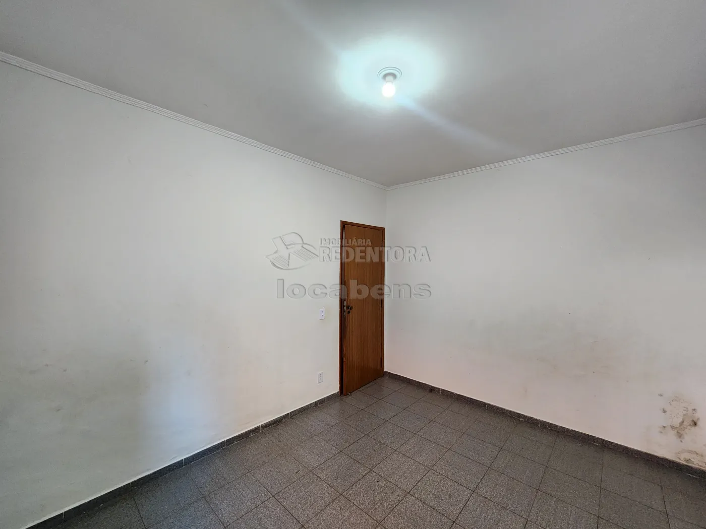 Alugar Casa / Padr&atilde;o em S&atilde;o Jos&eacute; do Rio Preto R$ 1.600,00 - Foto 10