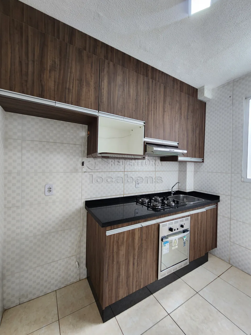 Alugar Apartamento / Padr&atilde;o em S&atilde;o Jos&eacute; do Rio Preto R$ 1.000,00 - Foto 3