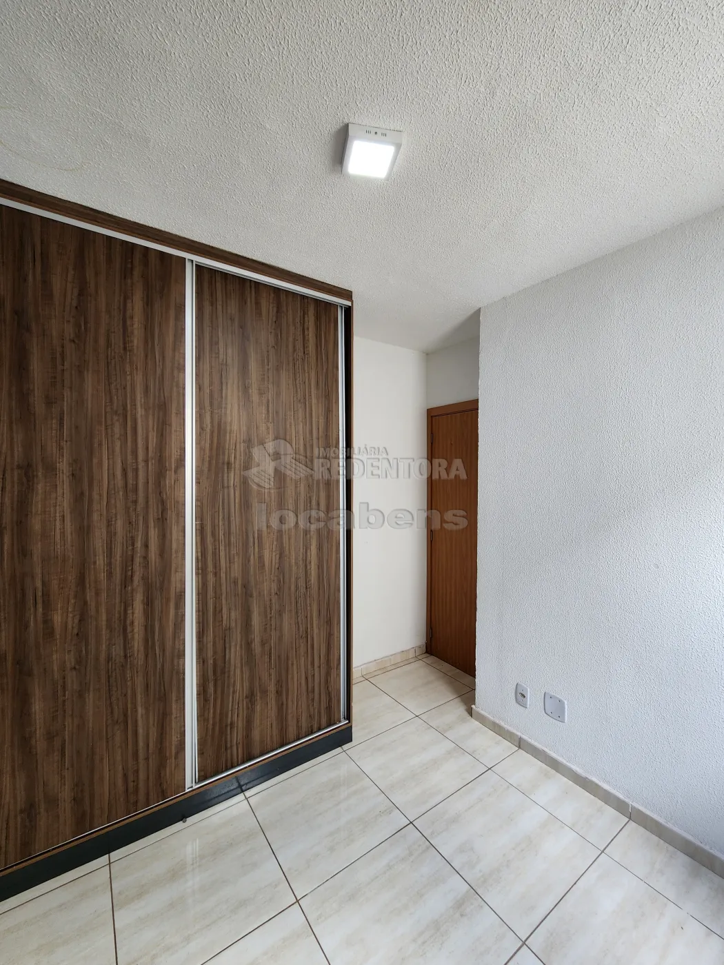 Alugar Apartamento / Padr&atilde;o em S&atilde;o Jos&eacute; do Rio Preto R$ 1.000,00 - Foto 9