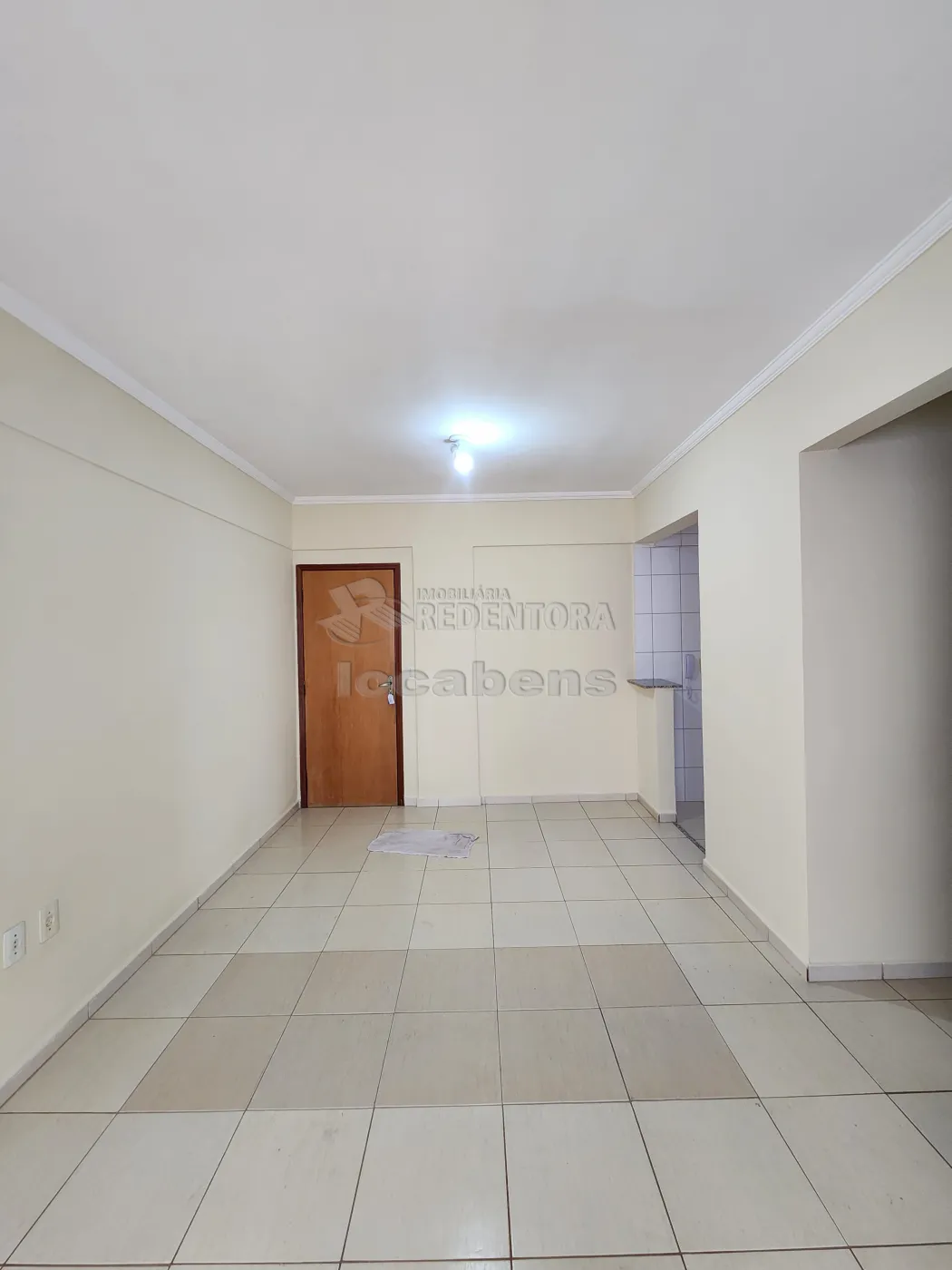 Alugar Apartamento / Padr&atilde;o em S&atilde;o Jos&eacute; do Rio Preto R$ 1.500,00 - Foto 2