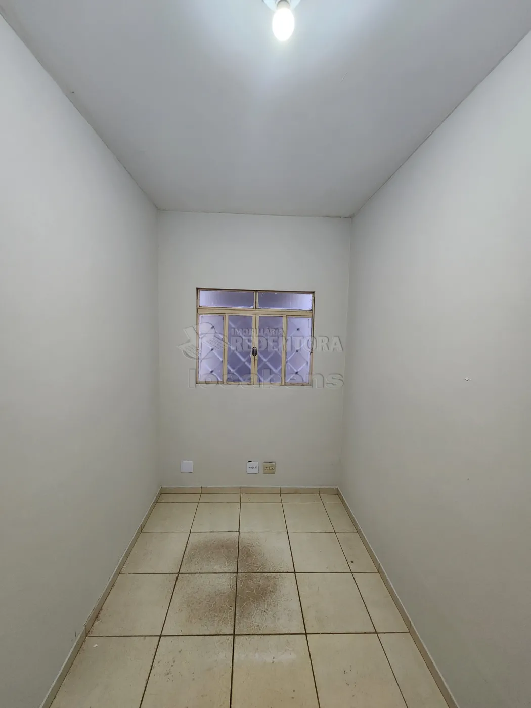 Alugar Casa / Padr&atilde;o em S&atilde;o Jos&eacute; do Rio Preto R$ 1.300,00 - Foto 12