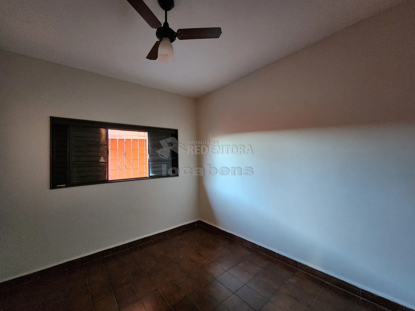 Alugar Casa / Padr&atilde;o em S&atilde;o Jos&eacute; do Rio Preto R$ 1.800,00 - Foto 14