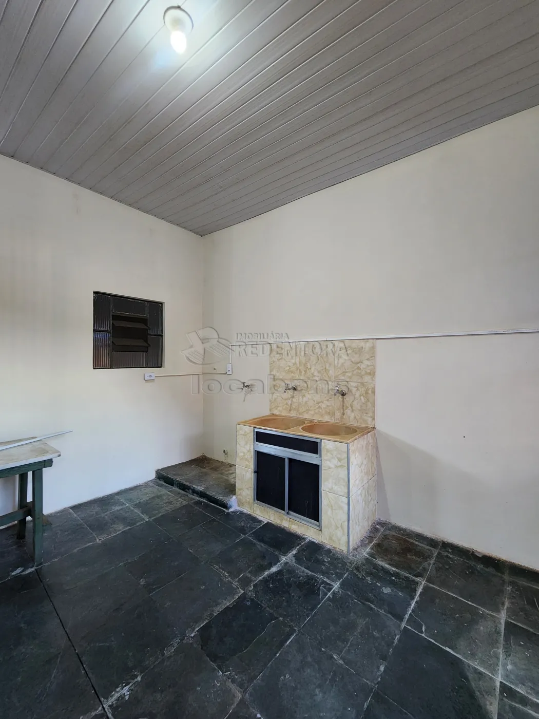 Alugar Casa / Padr&atilde;o em S&atilde;o Jos&eacute; do Rio Preto R$ 1.800,00 - Foto 16