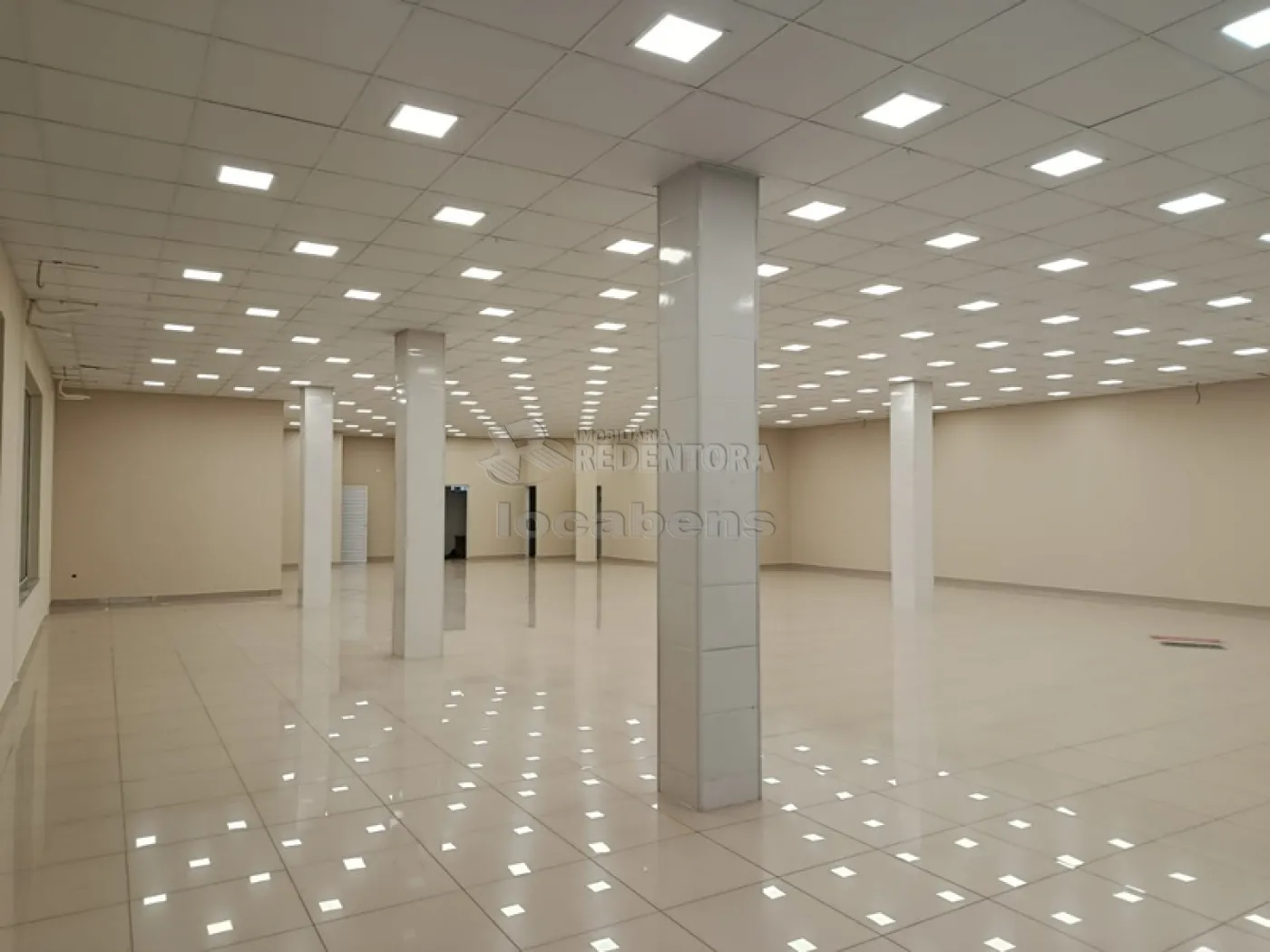 Comprar Comercial / Pr&eacute;dio Inteiro em S&atilde;o Jos&eacute; do Rio Preto - Foto 4