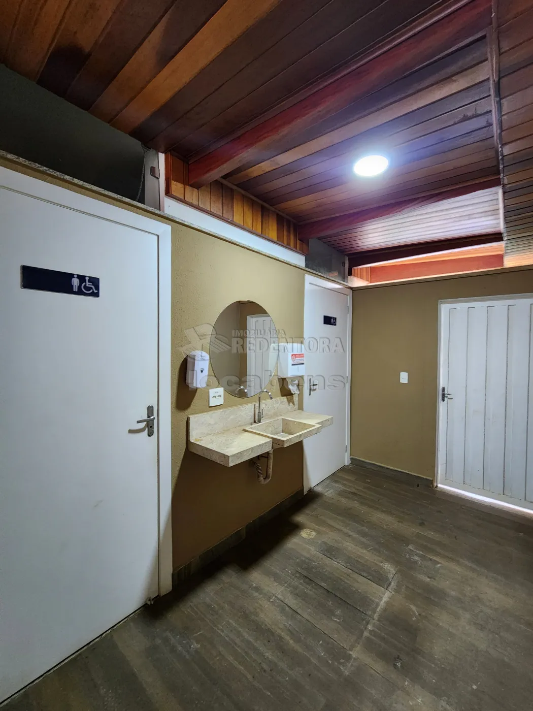Alugar Comercial / Sal&atilde;o em S&atilde;o Jos&eacute; do Rio Preto R$ 18.000,00 - Foto 8