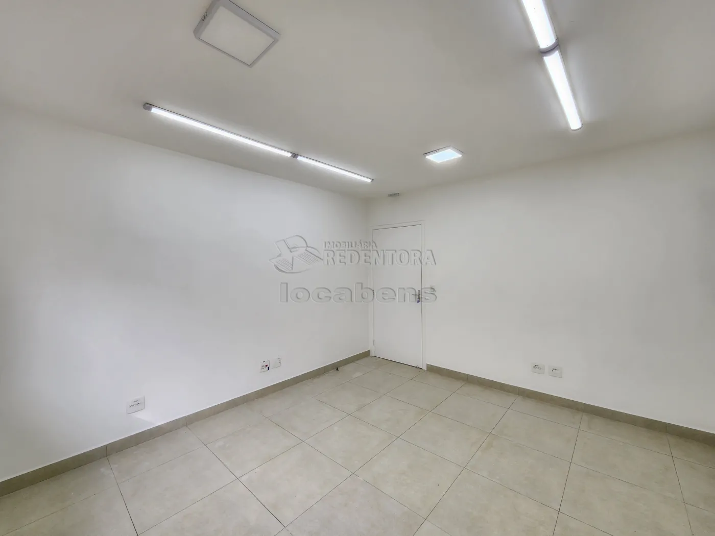 Alugar Comercial / Sal&atilde;o em S&atilde;o Jos&eacute; do Rio Preto R$ 18.000,00 - Foto 16