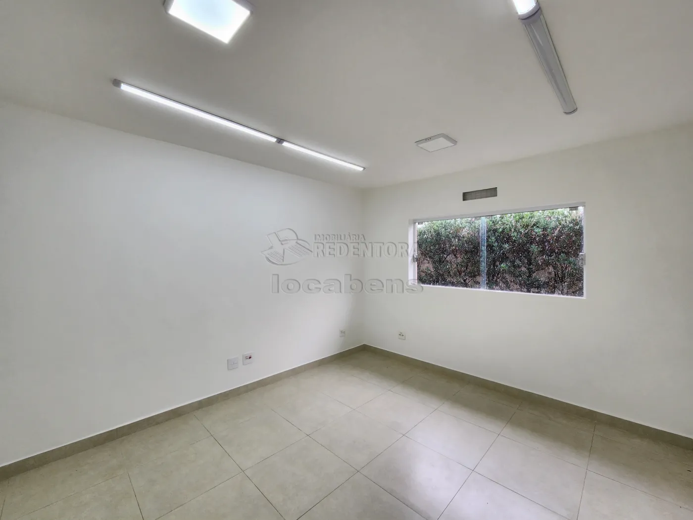 Alugar Comercial / Sal&atilde;o em S&atilde;o Jos&eacute; do Rio Preto R$ 18.000,00 - Foto 17
