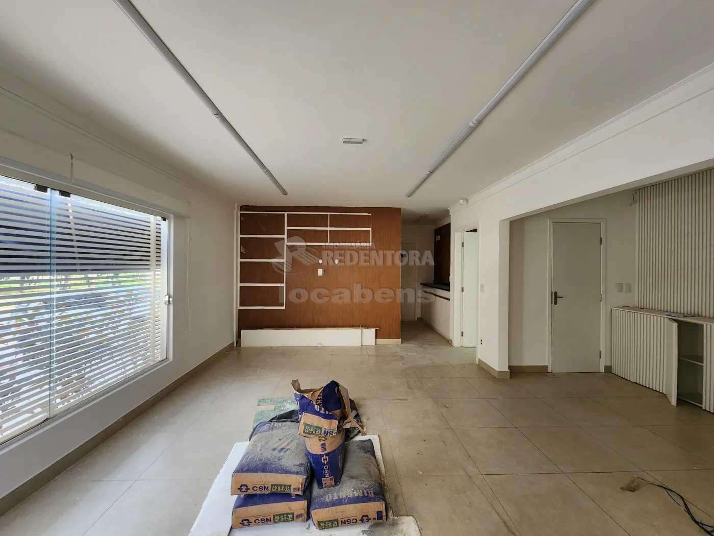Alugar Comercial / Sal&atilde;o em S&atilde;o Jos&eacute; do Rio Preto R$ 18.000,00 - Foto 2