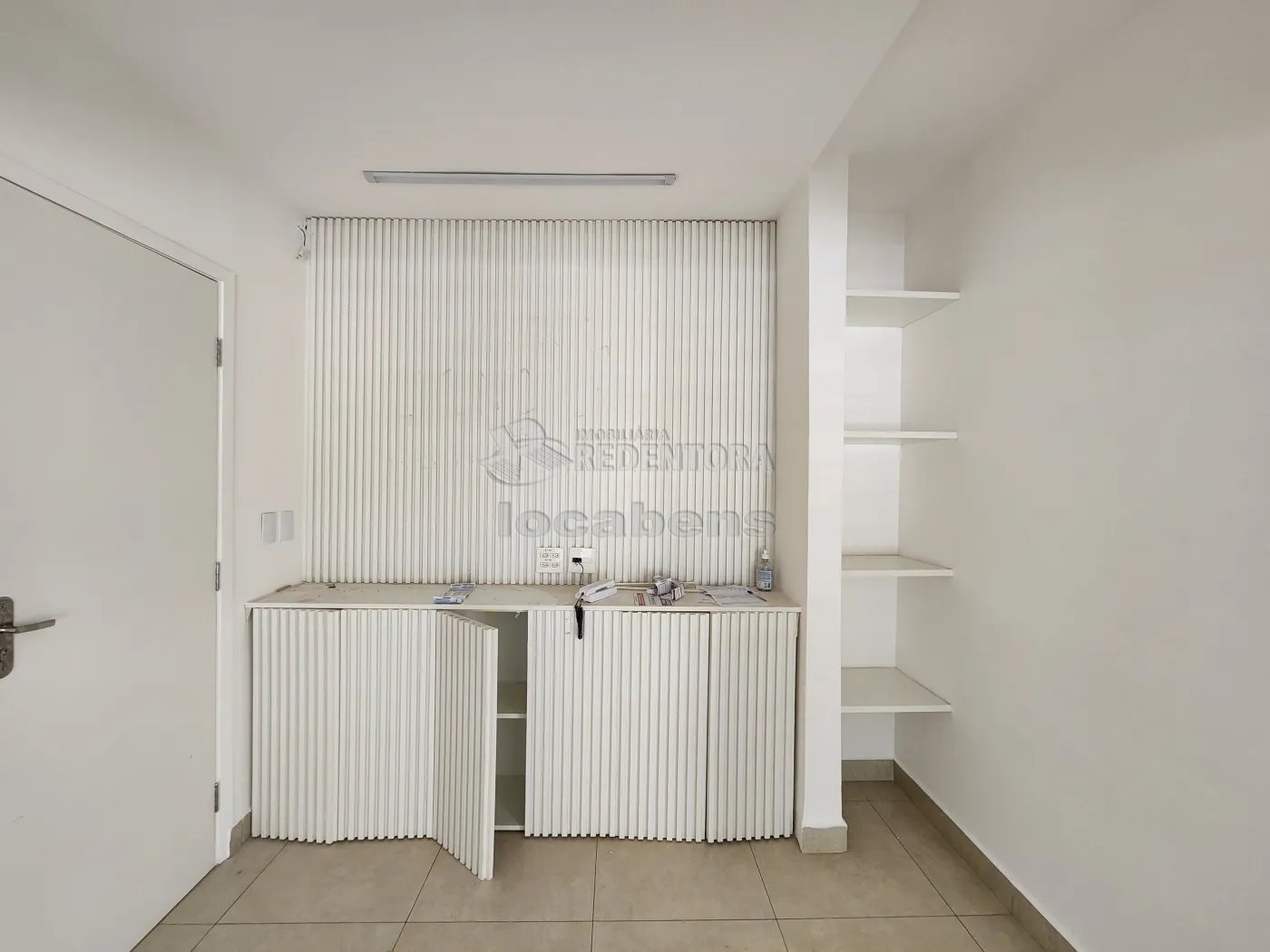 Alugar Comercial / Sal&atilde;o em S&atilde;o Jos&eacute; do Rio Preto R$ 18.000,00 - Foto 3