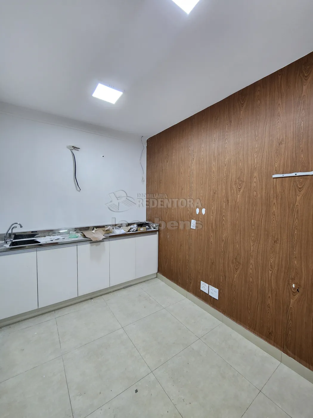 Alugar Comercial / Sal&atilde;o em S&atilde;o Jos&eacute; do Rio Preto R$ 18.000,00 - Foto 4