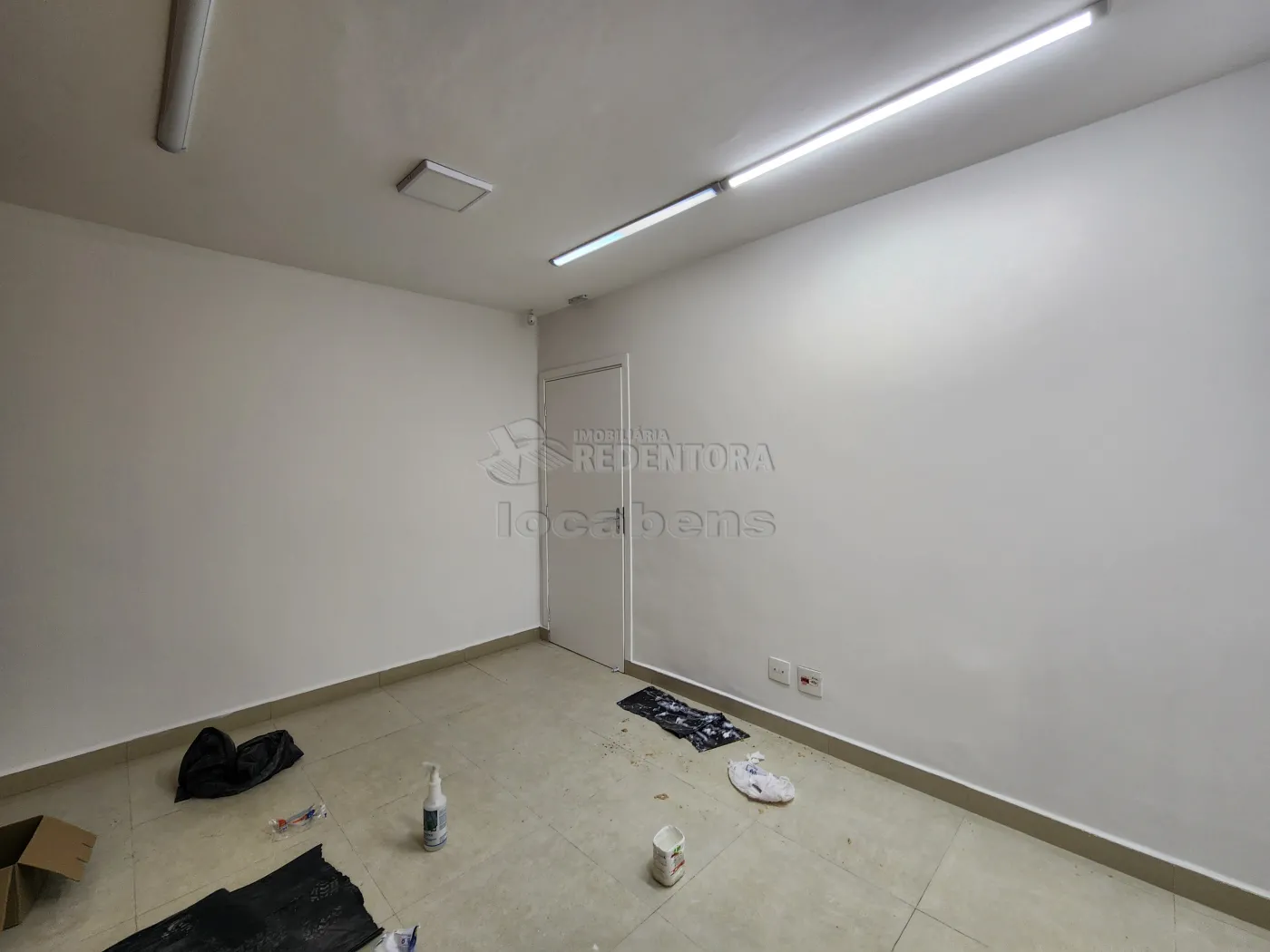 Alugar Comercial / Sal&atilde;o em S&atilde;o Jos&eacute; do Rio Preto R$ 18.000,00 - Foto 11