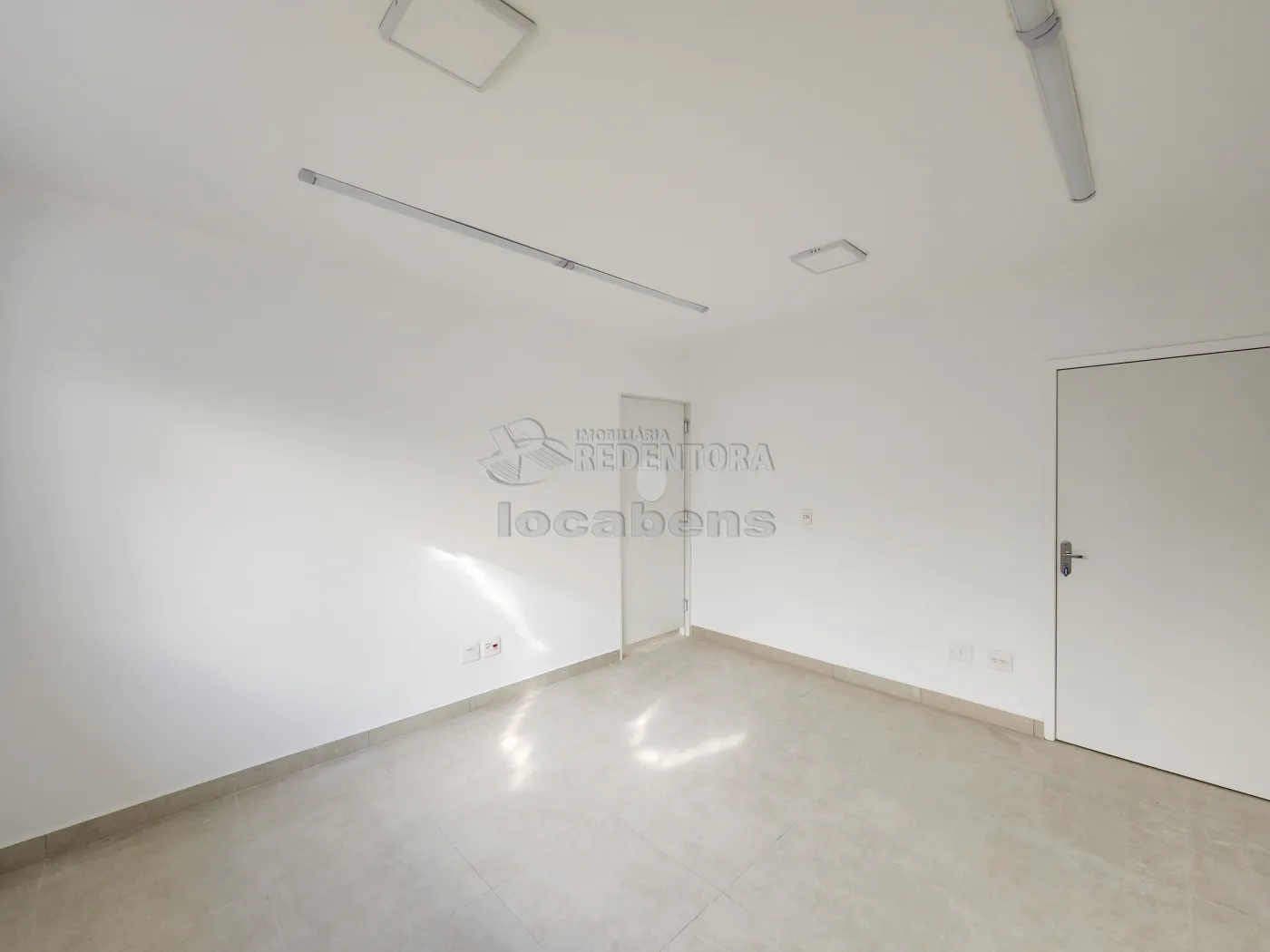Alugar Comercial / Sal&atilde;o em S&atilde;o Jos&eacute; do Rio Preto R$ 18.000,00 - Foto 15