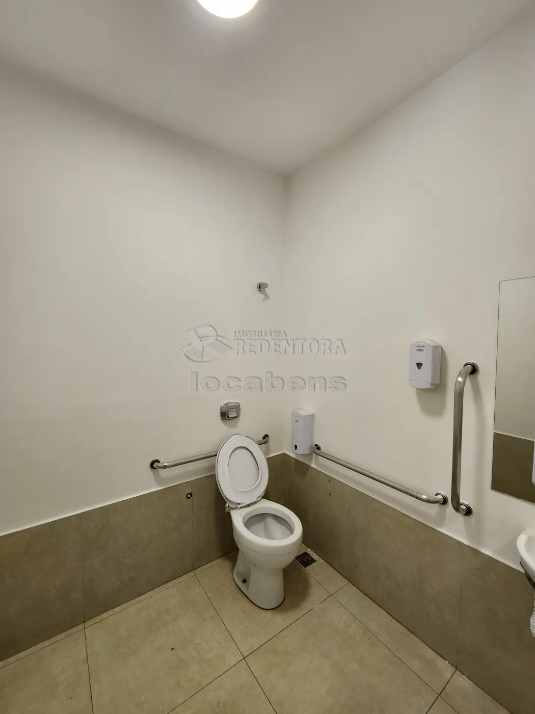 Alugar Comercial / Sal&atilde;o em S&atilde;o Jos&eacute; do Rio Preto R$ 18.000,00 - Foto 26