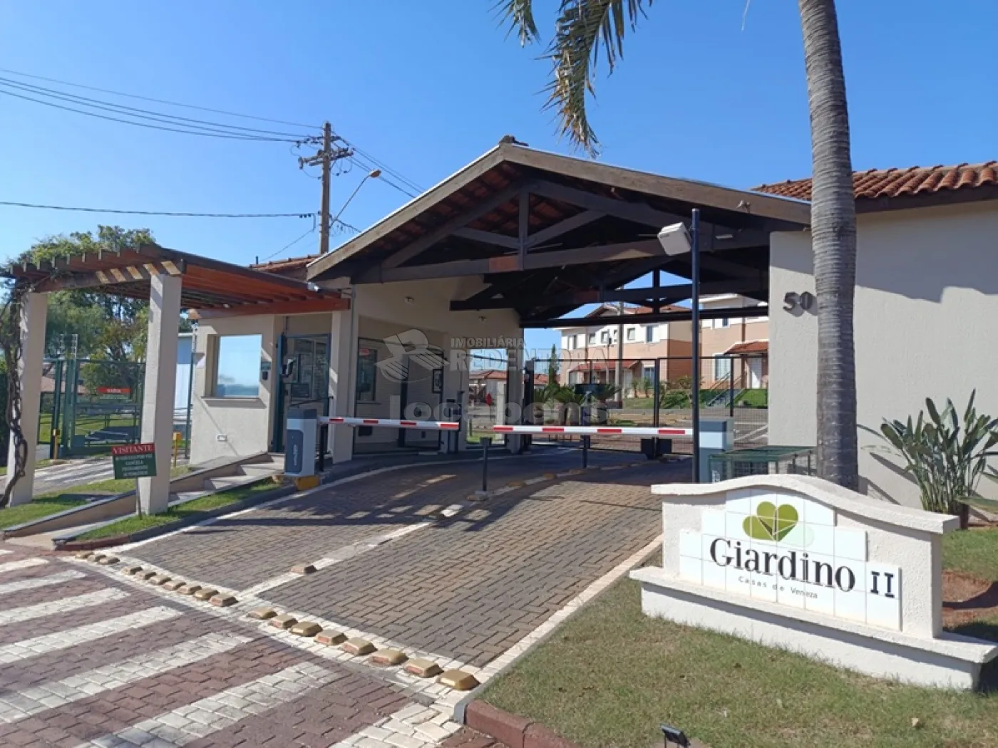 Alugar Casa / Condom&iacute;nio em S&atilde;o Jos&eacute; do Rio Preto R$ 3.850,00 - Foto 1