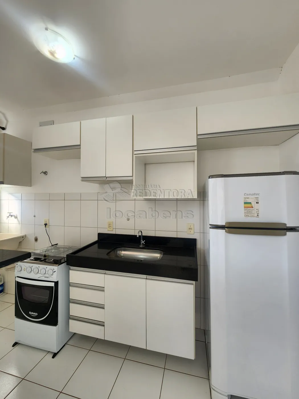 Alugar Apartamento / Padr&atilde;o em S&atilde;o Jos&eacute; do Rio Preto R$ 1.100,00 - Foto 3