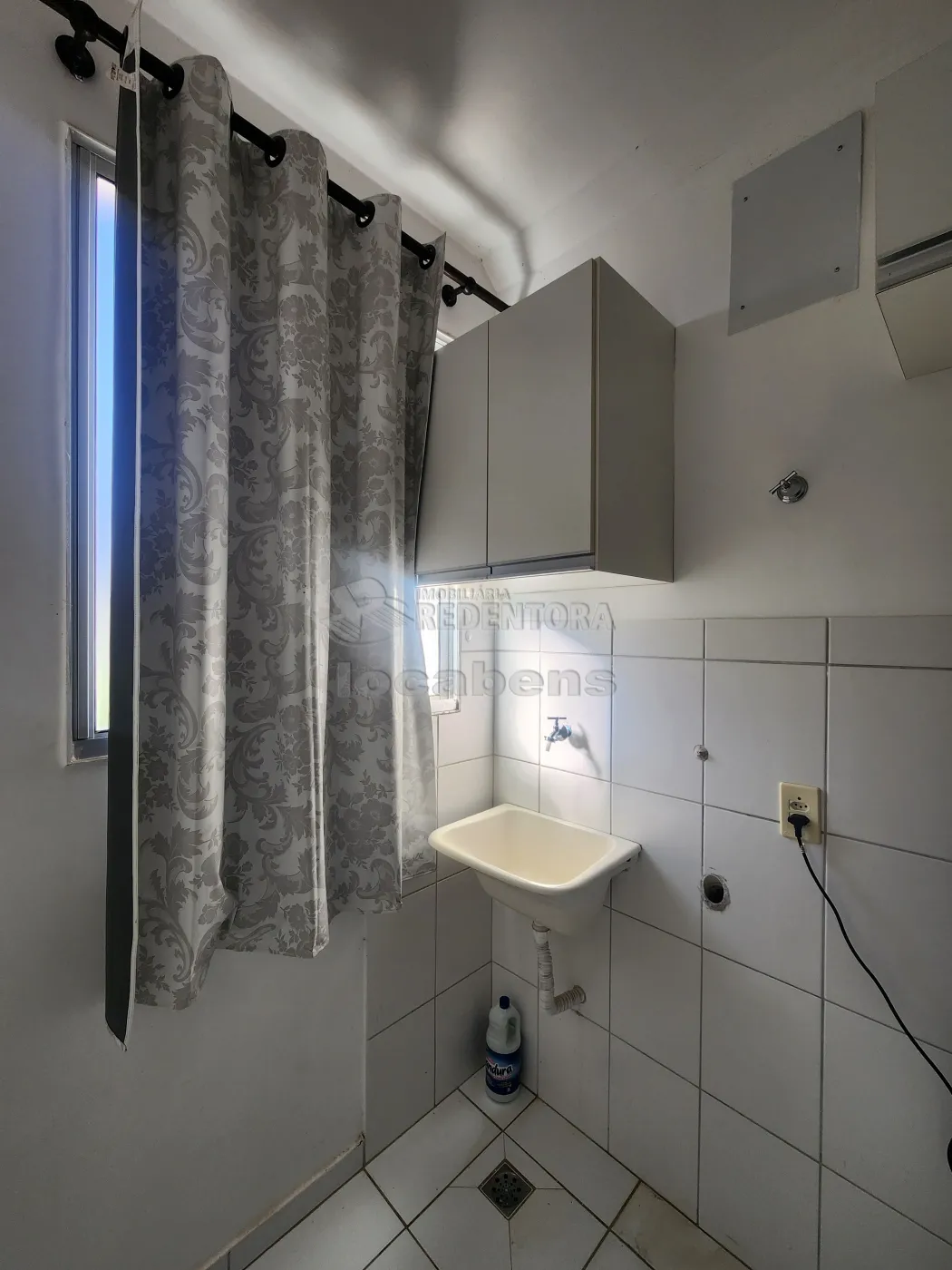 Alugar Apartamento / Padr&atilde;o em S&atilde;o Jos&eacute; do Rio Preto R$ 1.100,00 - Foto 9