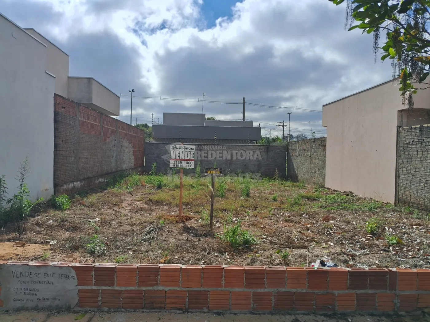 Comprar Terreno / Padr&atilde;o em Mirassol R$ 90.000,00 - Foto 5