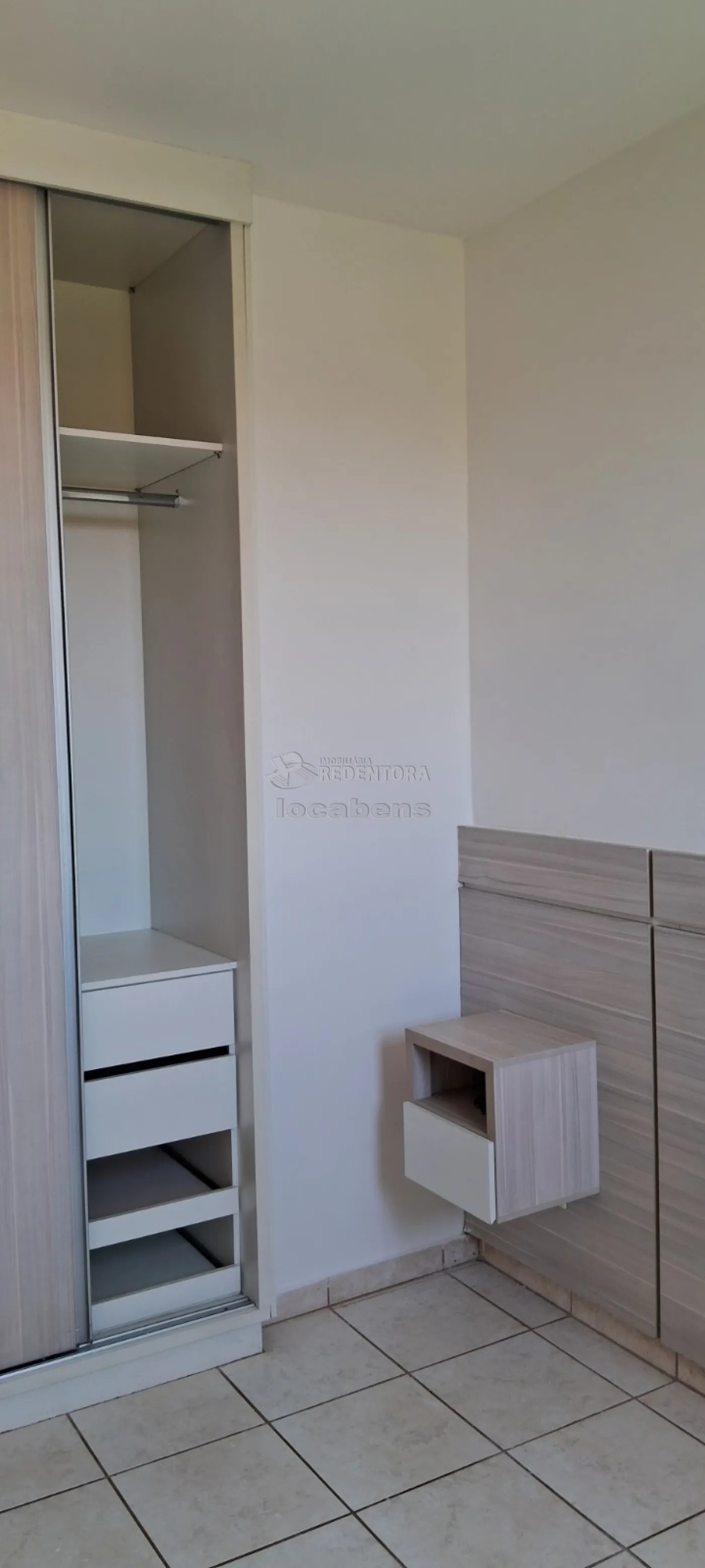 Alugar Apartamento / Padr&atilde;o em S&atilde;o Jos&eacute; do Rio Preto R$ 1.200,00 - Foto 12