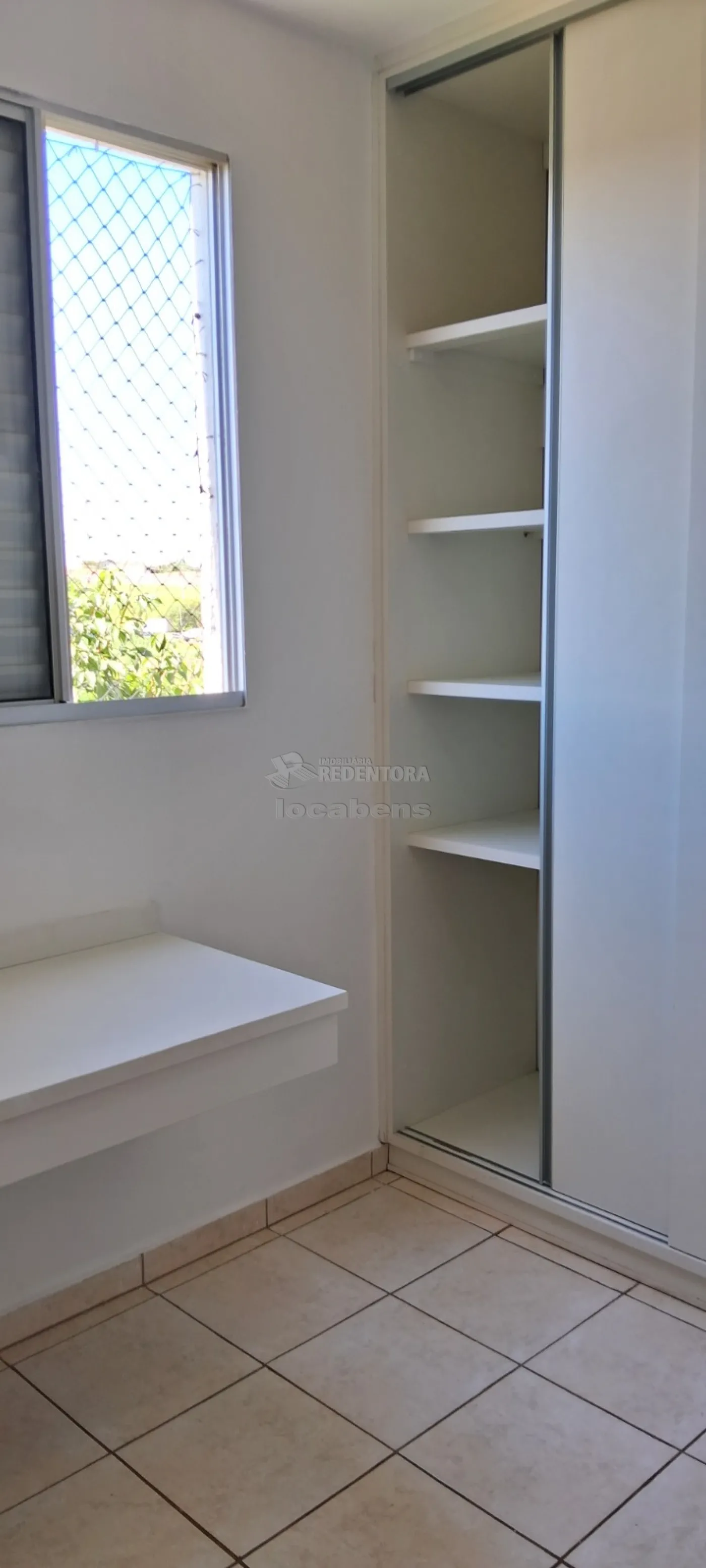 Alugar Apartamento / Padr&atilde;o em S&atilde;o Jos&eacute; do Rio Preto R$ 1.200,00 - Foto 9