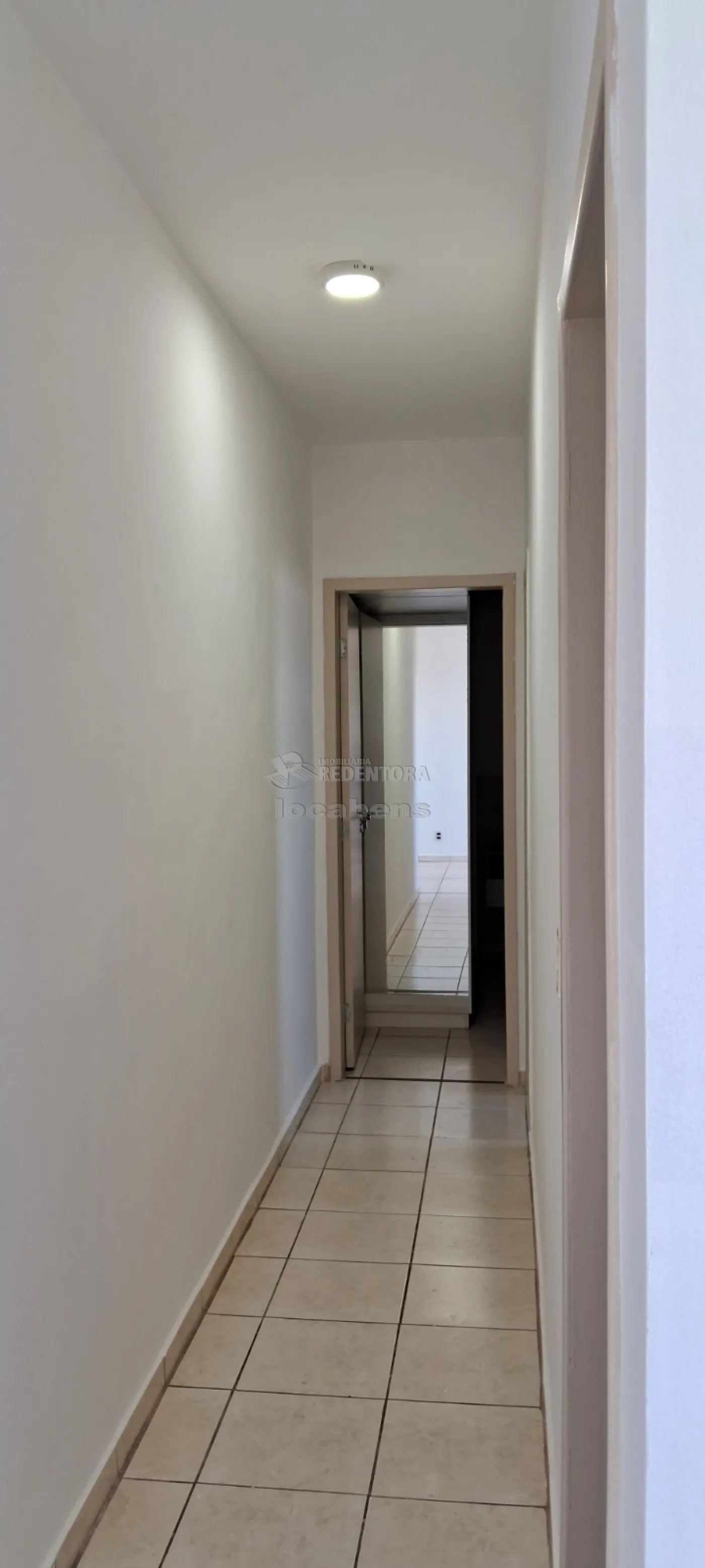 Alugar Apartamento / Padr&atilde;o em S&atilde;o Jos&eacute; do Rio Preto R$ 1.200,00 - Foto 5