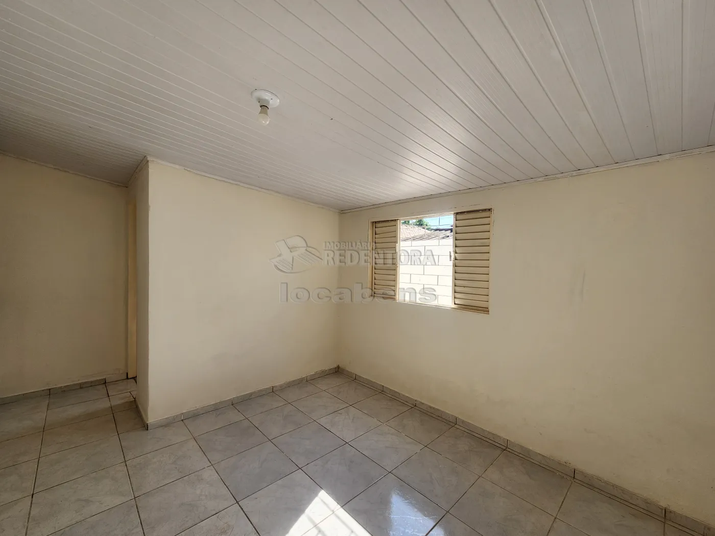 Alugar Casa / Padr&atilde;o em S&atilde;o Jos&eacute; do Rio Preto R$ 700,00 - Foto 5