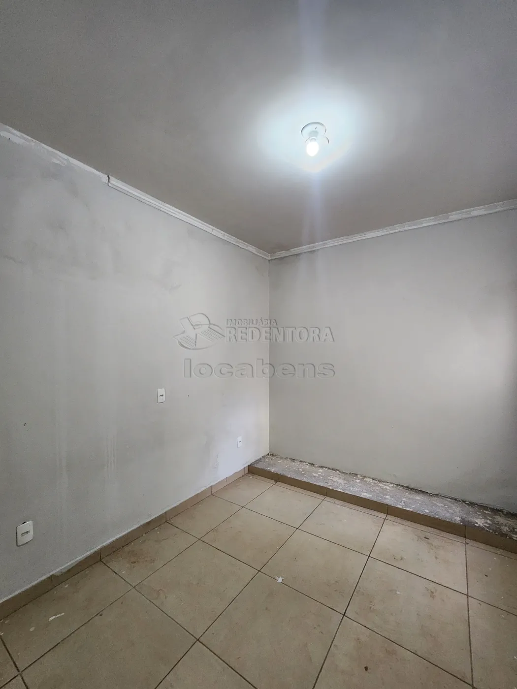 Alugar Casa / Padr&atilde;o em S&atilde;o Jos&eacute; do Rio Preto R$ 1.100,00 - Foto 5