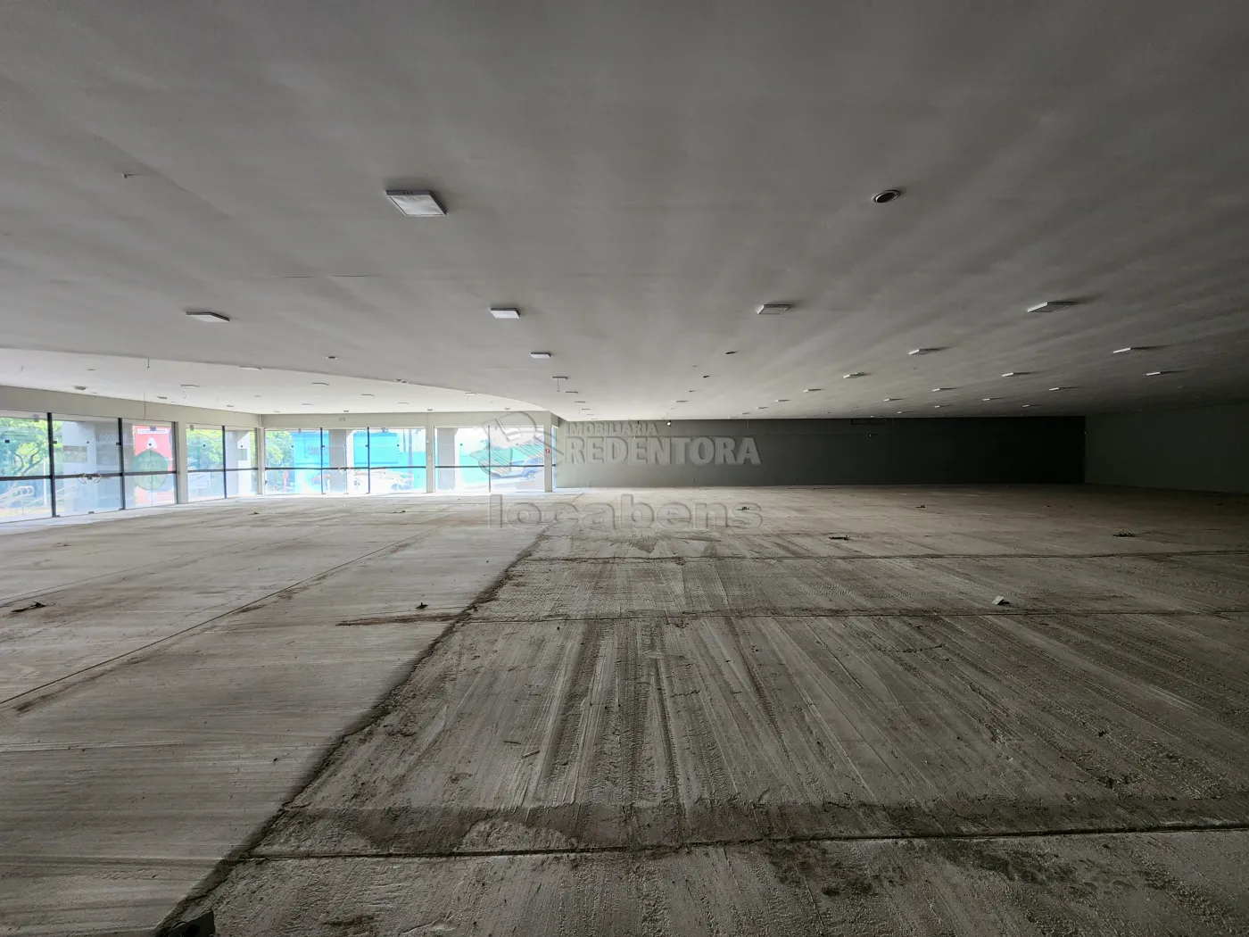 Alugar Comercial / Sal&atilde;o em S&atilde;o Jos&eacute; do Rio Preto R$ 60.000,00 - Foto 2