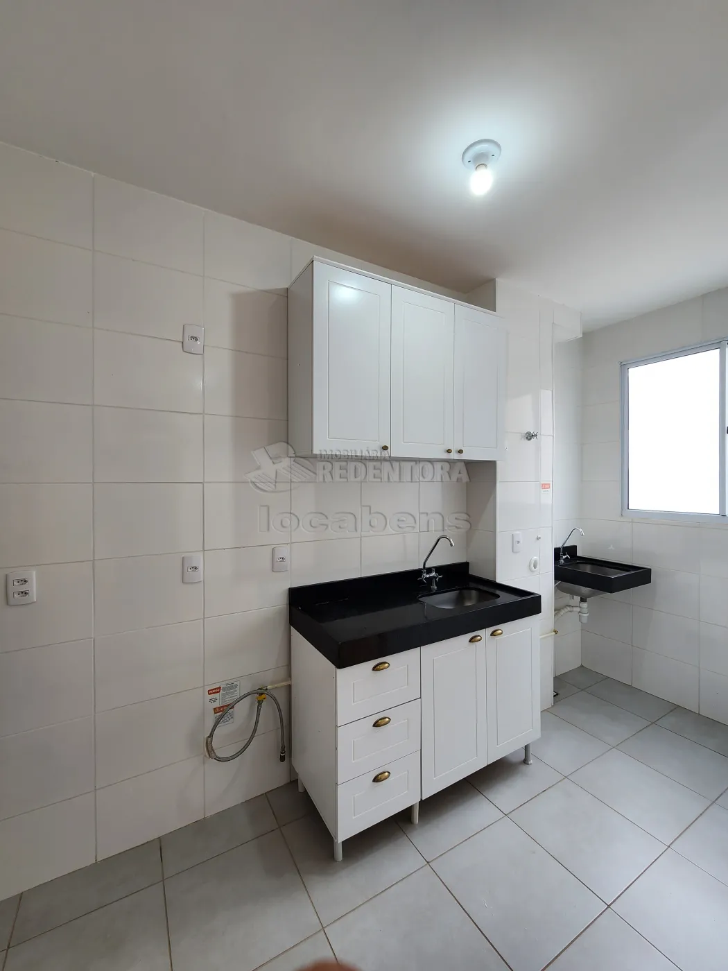 Alugar Apartamento / Padr&atilde;o em S&atilde;o Jos&eacute; do Rio Preto R$ 950,00 - Foto 3