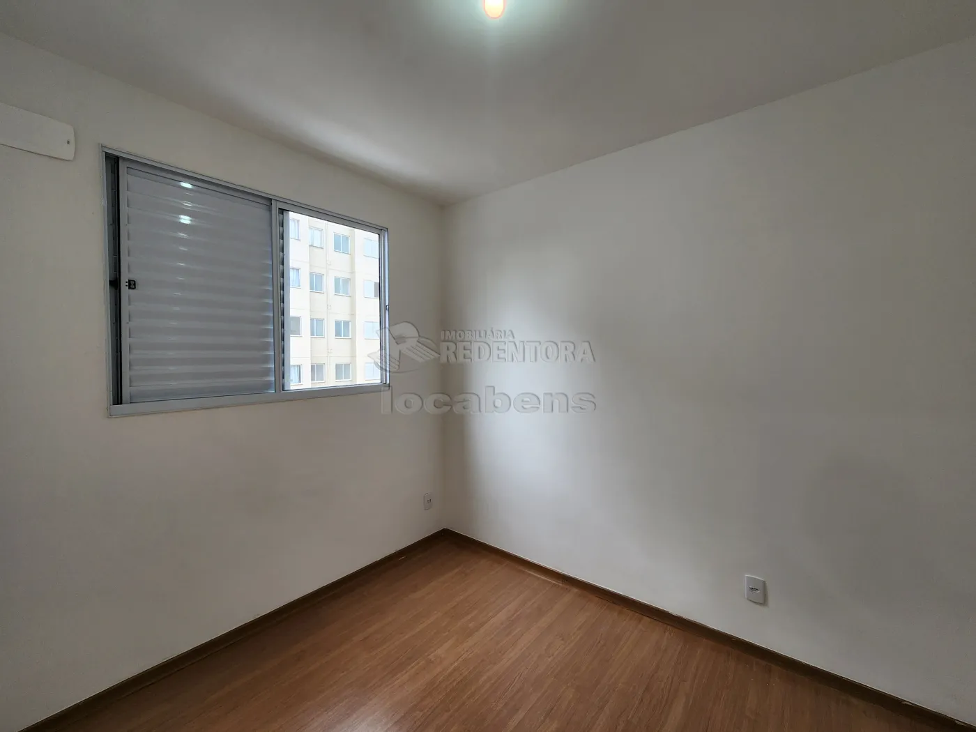 Alugar Apartamento / Padr&atilde;o em S&atilde;o Jos&eacute; do Rio Preto R$ 950,00 - Foto 7