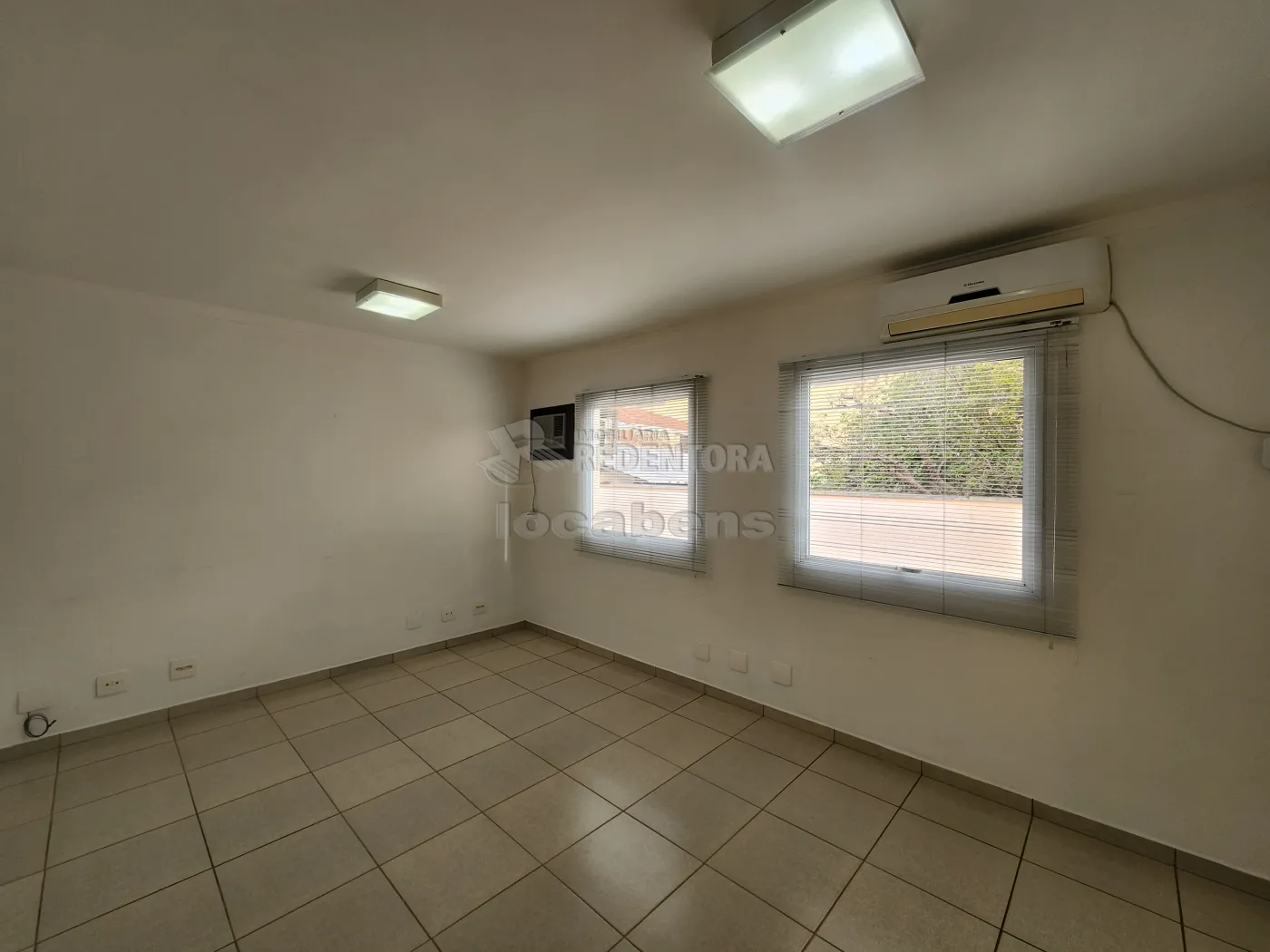 Comprar Comercial / Sala em S&atilde;o Jos&eacute; do Rio Preto R$ 200.000,00 - Foto 1