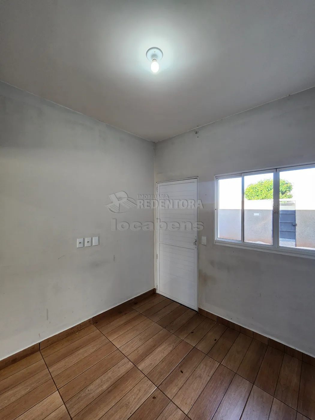Alugar Casa / Padr&atilde;o em Mirassol R$ 1.550,00 - Foto 3