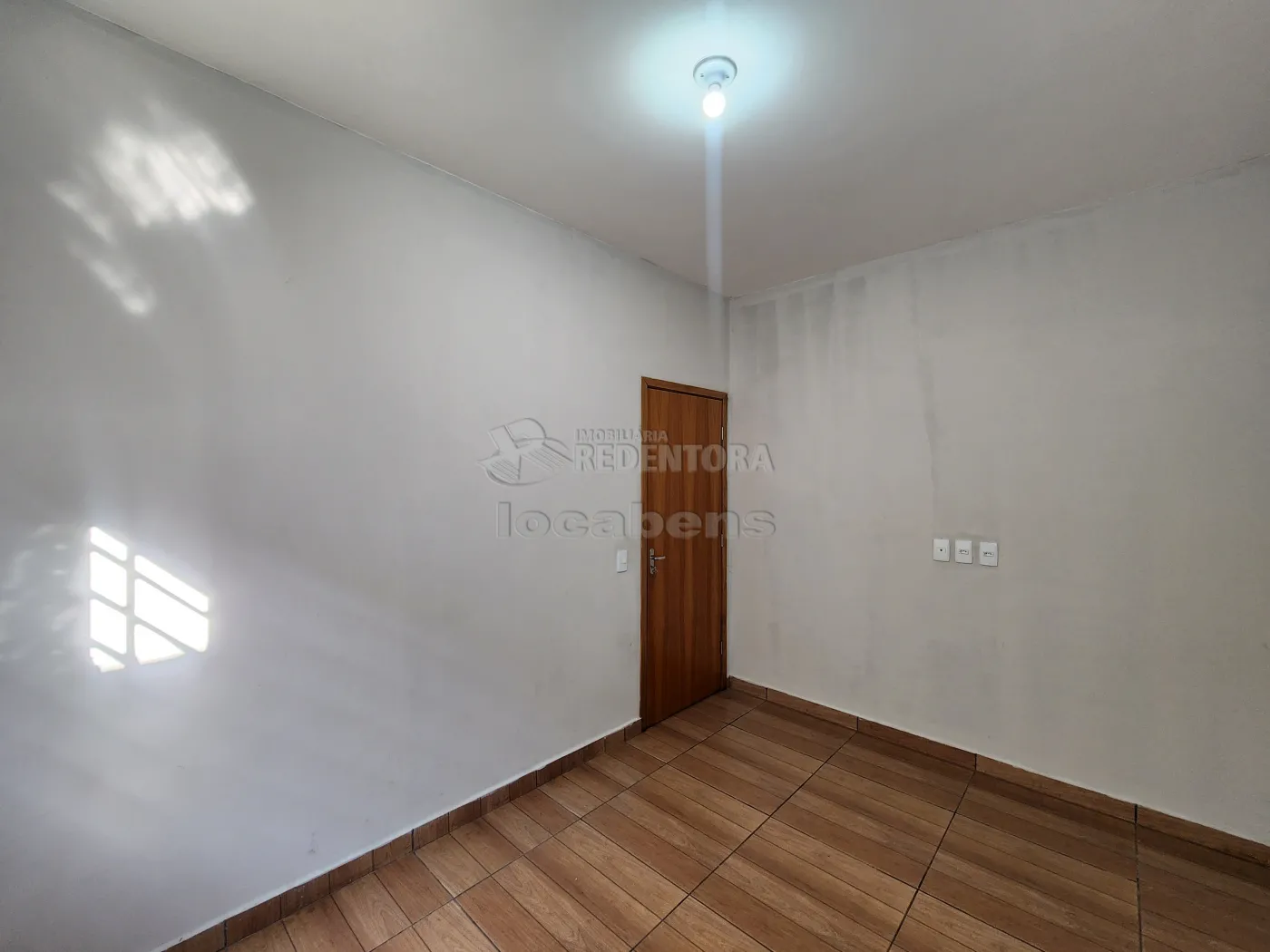 Alugar Casa / Padr&atilde;o em Mirassol R$ 1.550,00 - Foto 6
