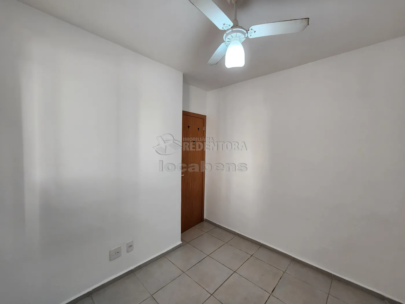 Alugar Apartamento / Padr&atilde;o em S&atilde;o Jos&eacute; do Rio Preto R$ 1.100,00 - Foto 6