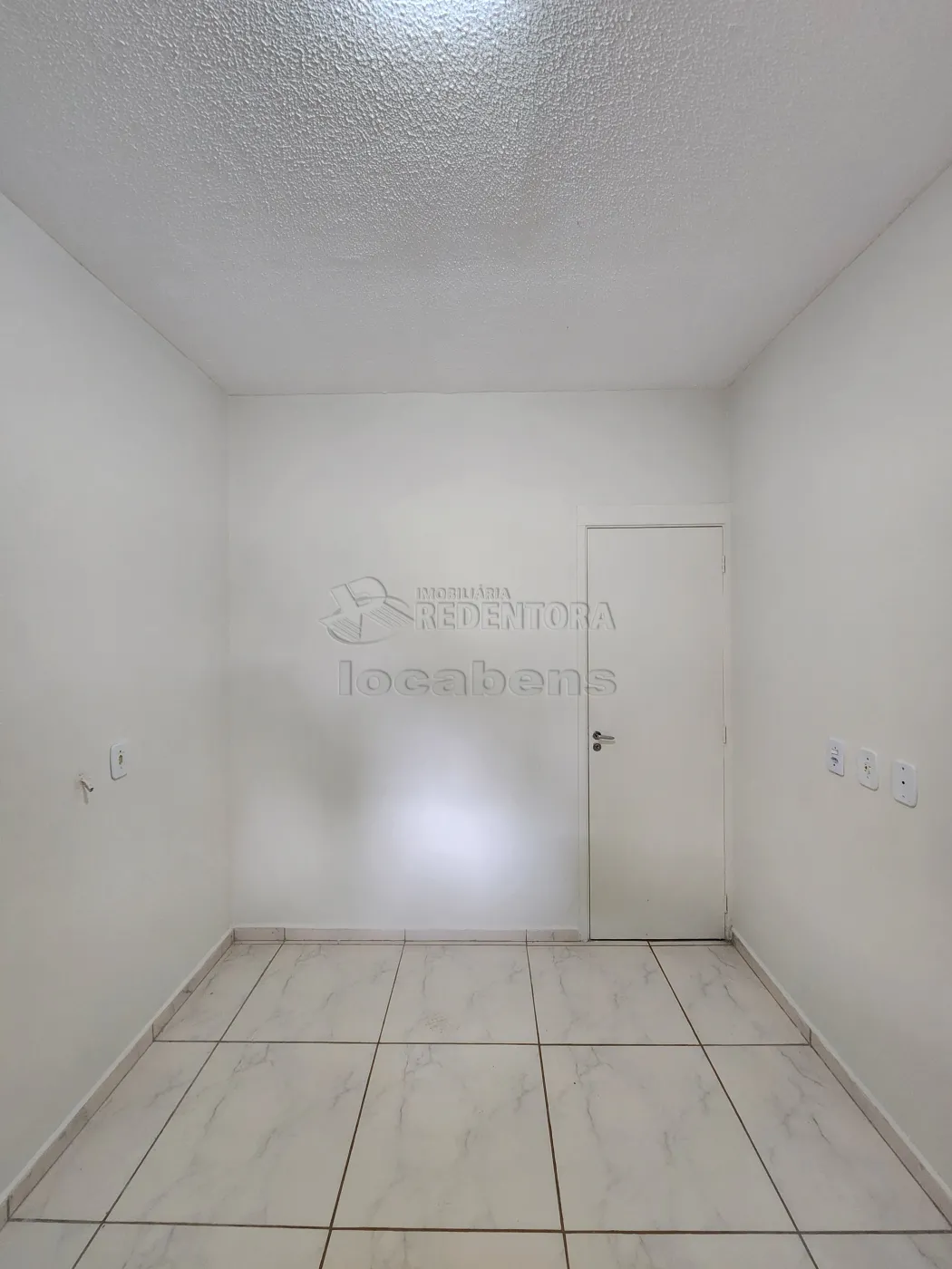 Alugar Apartamento / Padr&atilde;o em S&atilde;o Jos&eacute; do Rio Preto R$ 1.250,00 - Foto 6