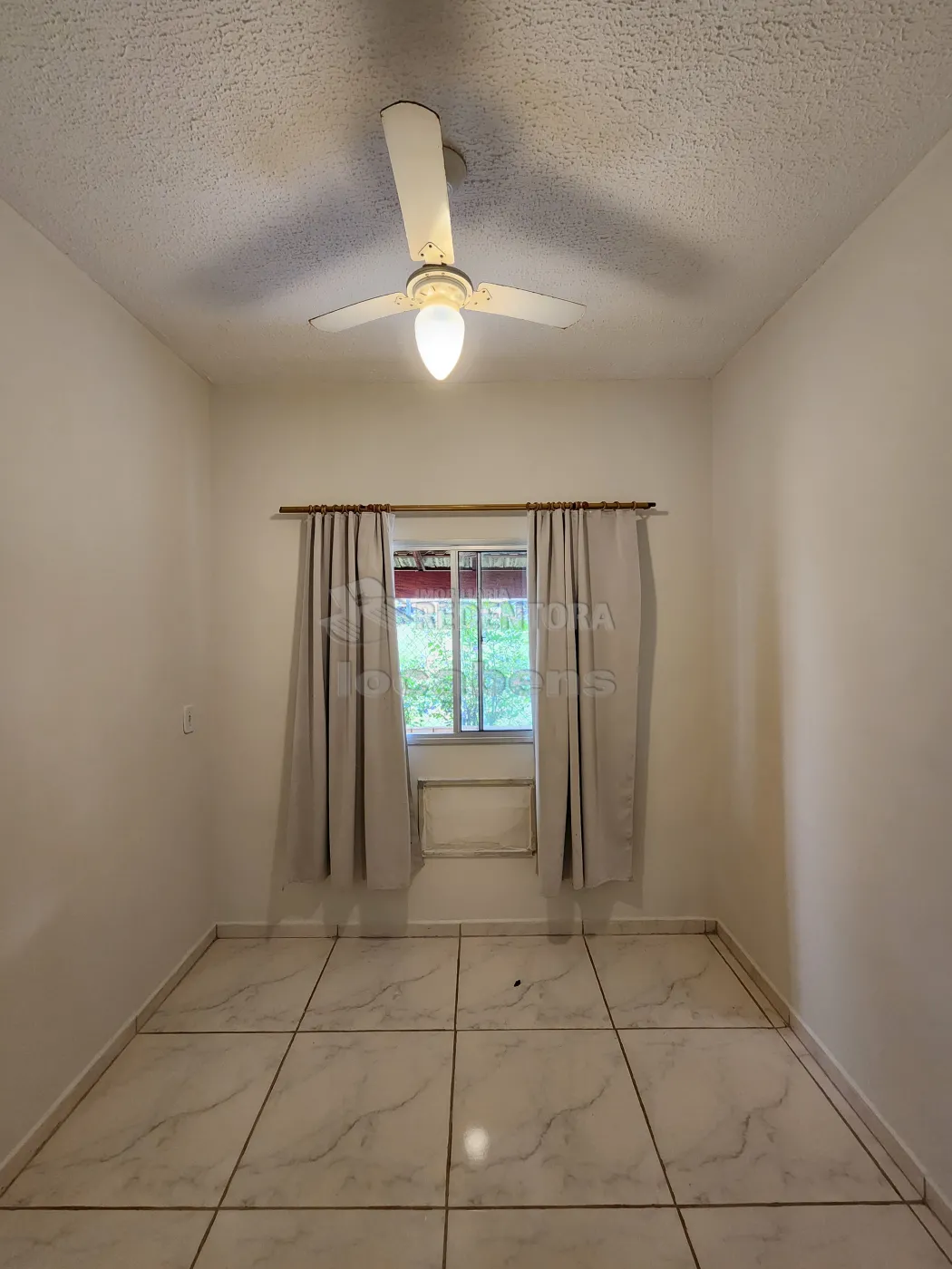 Alugar Apartamento / Padr&atilde;o em S&atilde;o Jos&eacute; do Rio Preto R$ 1.250,00 - Foto 8