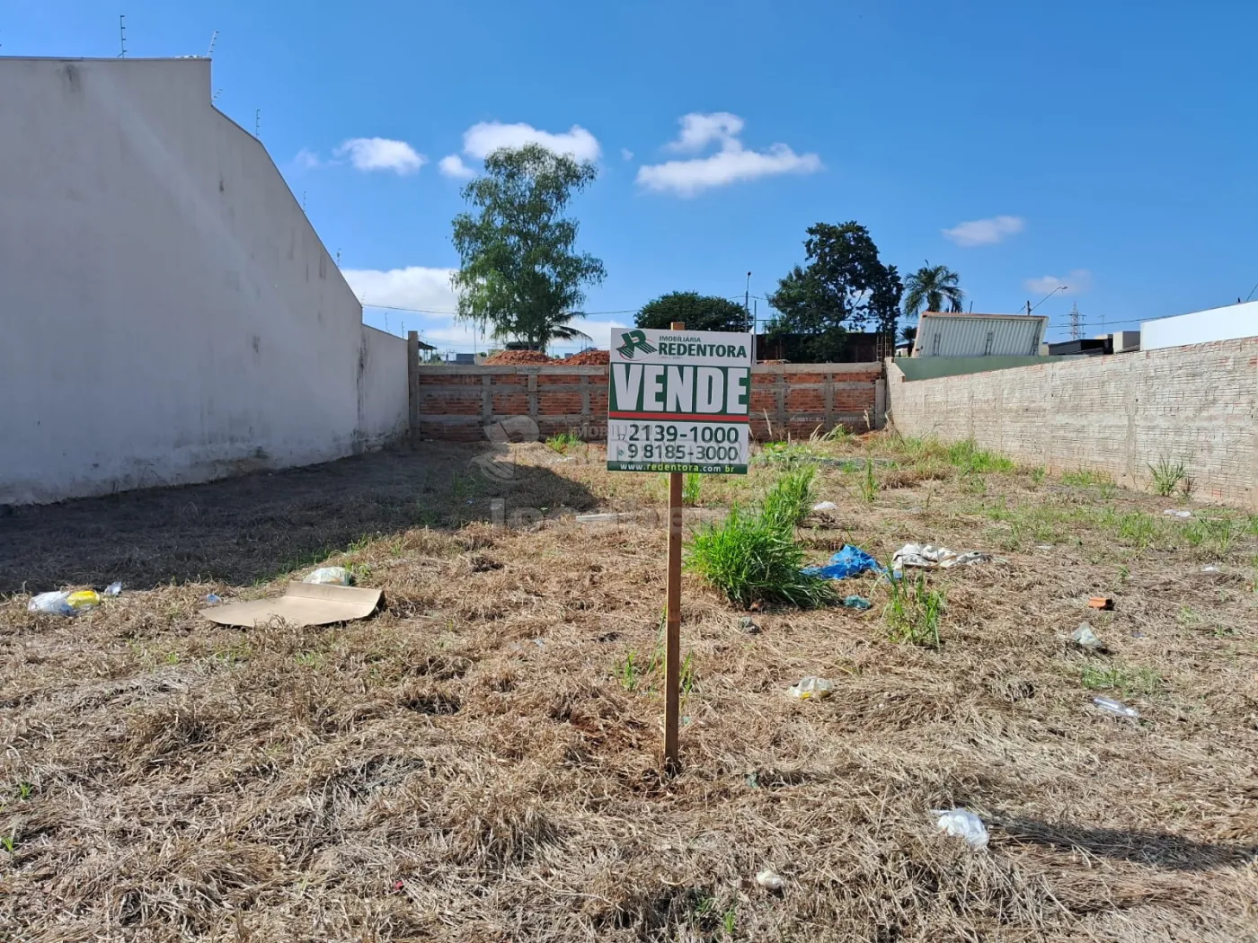 Comprar Terreno / Padr&atilde;o em Mirassol R$ 180.000,00 - Foto 5