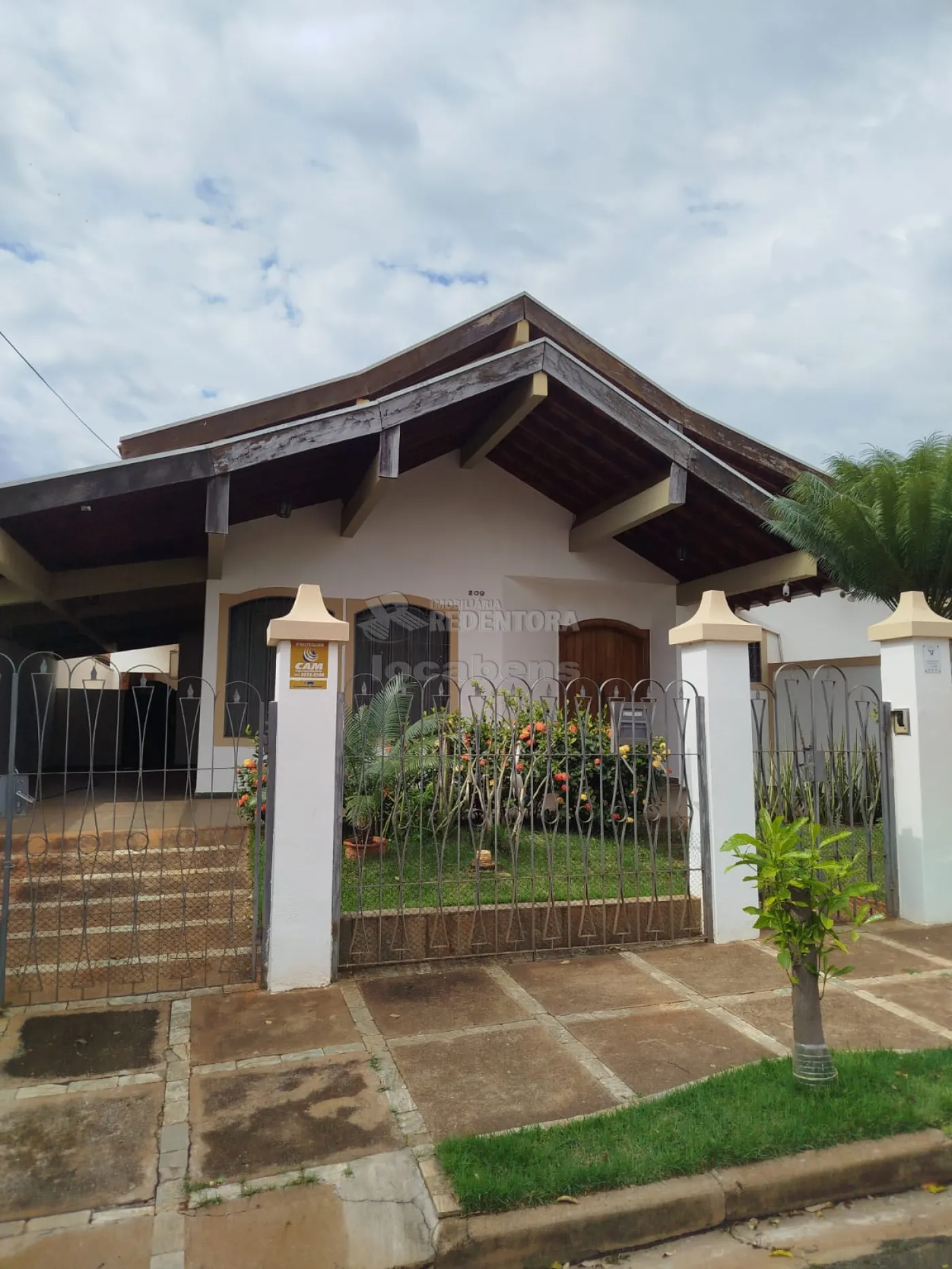 Comprar Casa / Padr&atilde;o em S&atilde;o Jos&eacute; do Rio Preto R$ 820.000,00 - Foto 1