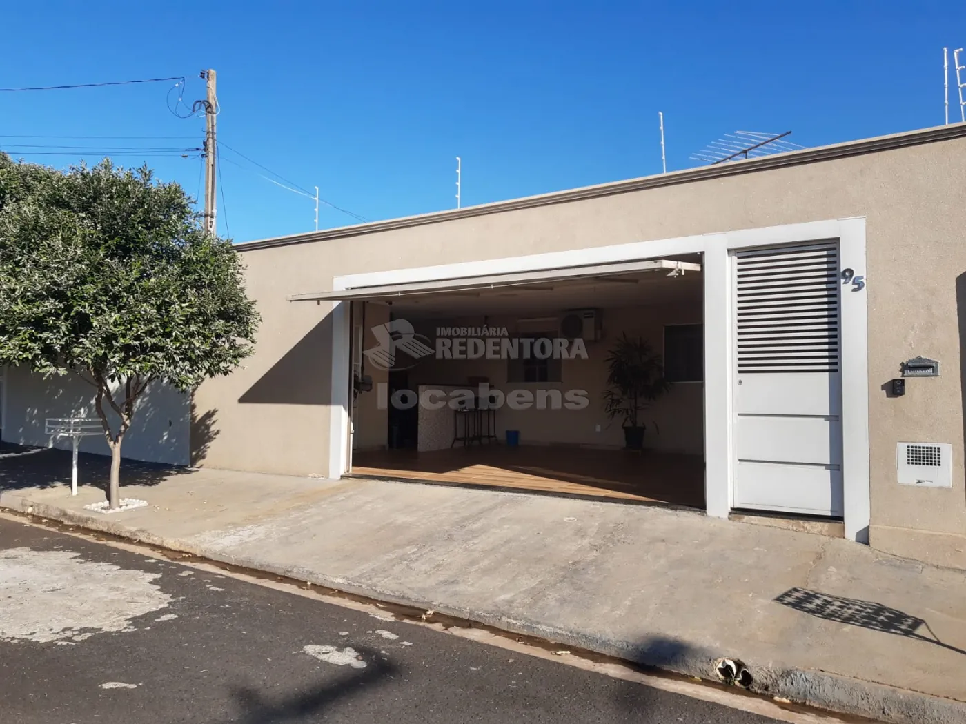 Comprar Casa / Padr&atilde;o em S&atilde;o Jos&eacute; do Rio Preto R$ 280.000,00 - Foto 1