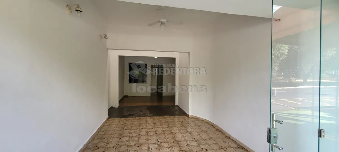 Alugar Comercial / Sal&atilde;o em S&atilde;o Jos&eacute; do Rio Preto R$ 2.000,00 - Foto 4