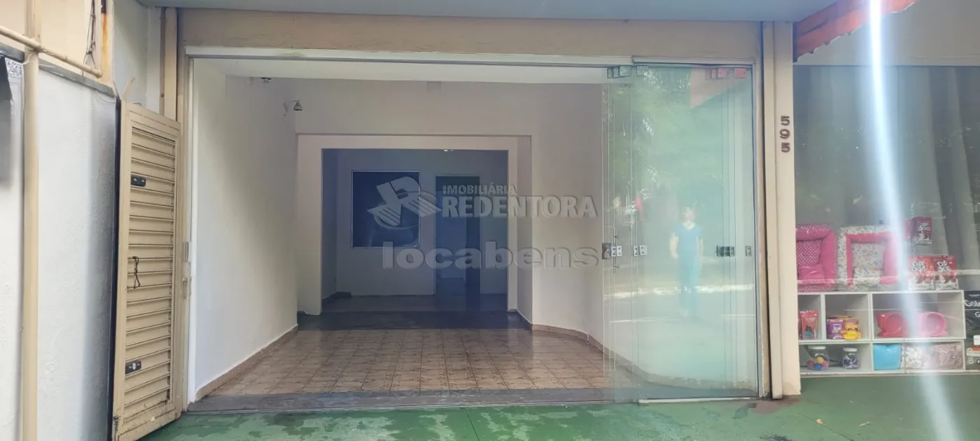 Alugar Comercial / Sal&atilde;o em S&atilde;o Jos&eacute; do Rio Preto R$ 2.000,00 - Foto 2