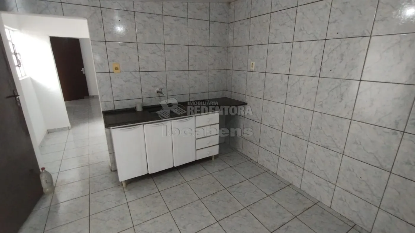 Alugar Casa / Padr&atilde;o em S&atilde;o Jos&eacute; do Rio Preto R$ 900,00 - Foto 6