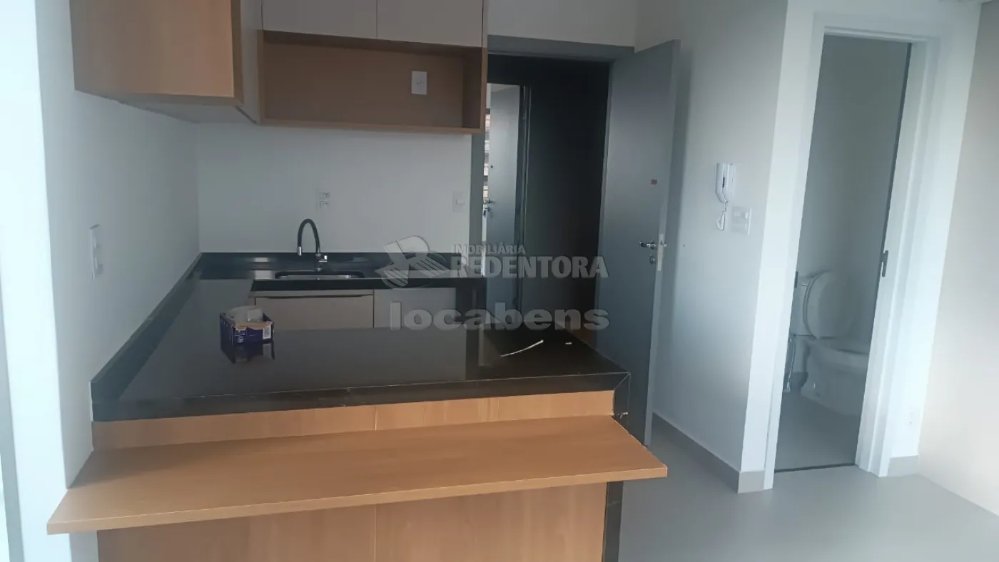 Alugar Apartamento / Studio em S&atilde;o Jos&eacute; do Rio Preto R$ 2.000,00 - Foto 2