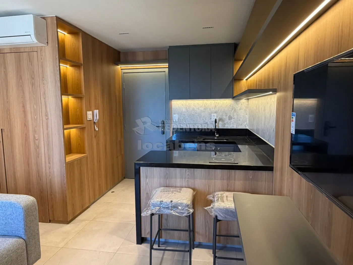 Alugar Apartamento / Studio em S&atilde;o Jos&eacute; do Rio Preto R$ 3.500,00 - Foto 1