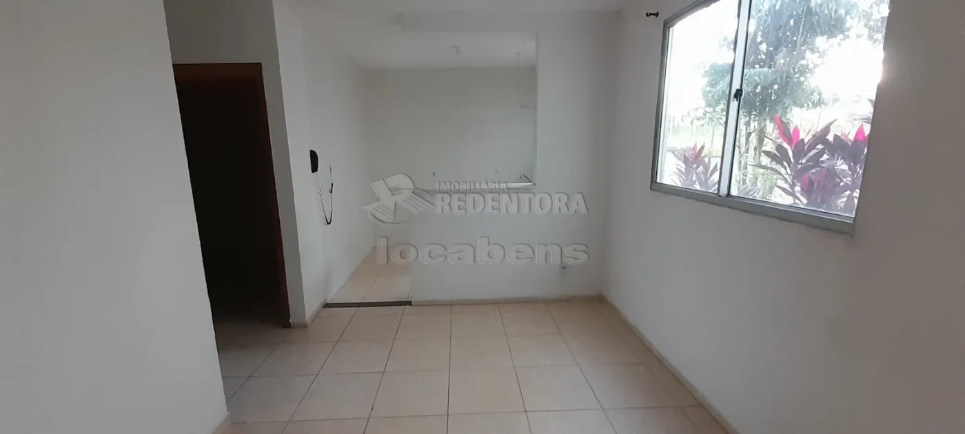 Alugar Apartamento / Padr&atilde;o em S&atilde;o Jos&eacute; do Rio Preto R$ 950,00 - Foto 4