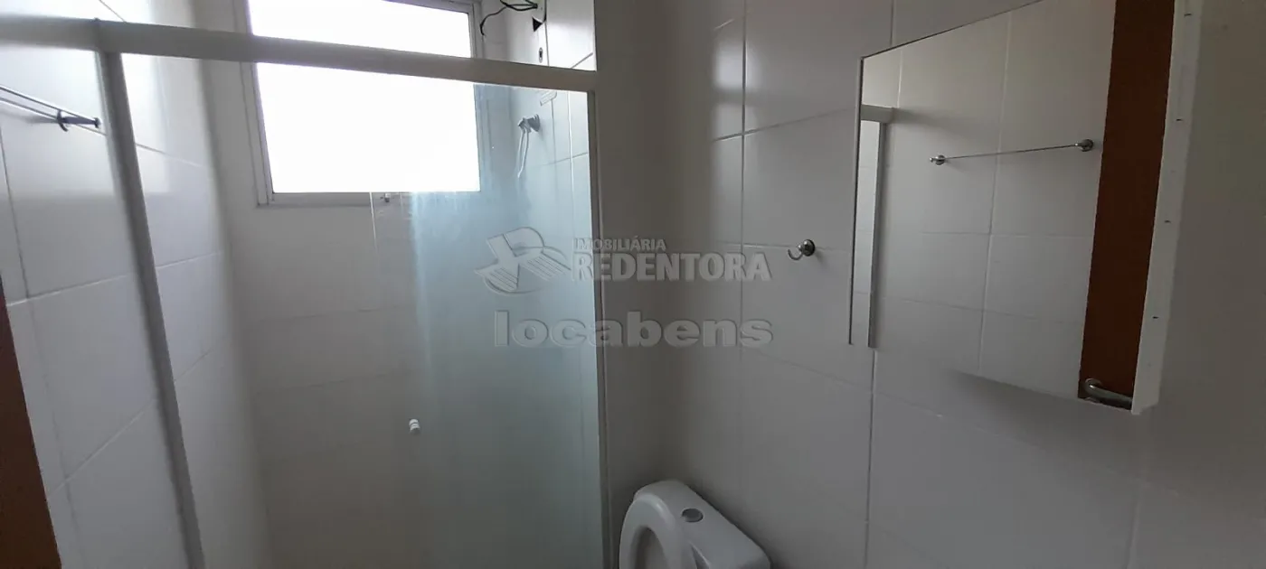 Alugar Apartamento / Padr&atilde;o em S&atilde;o Jos&eacute; do Rio Preto R$ 950,00 - Foto 6