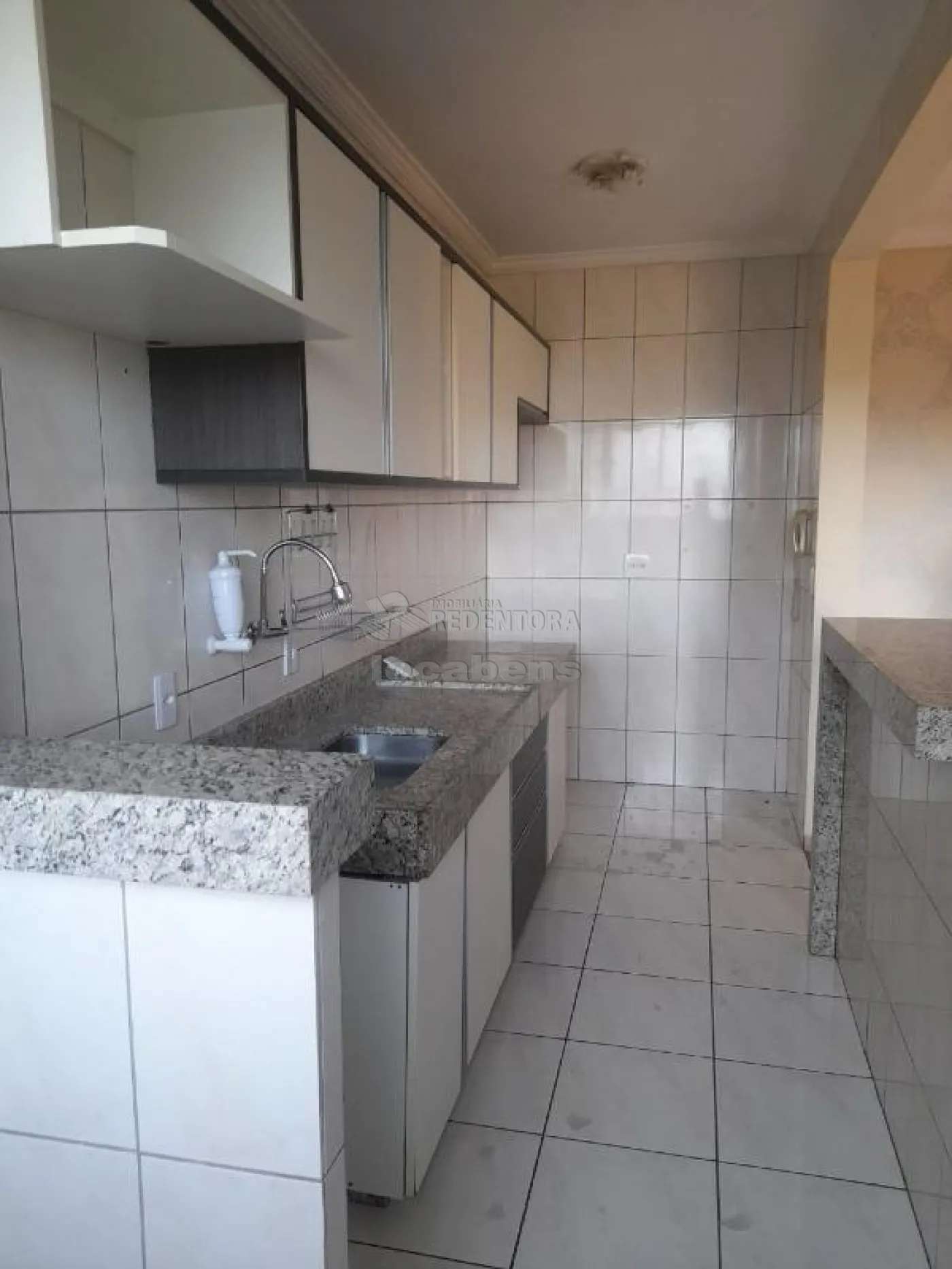 Comprar Apartamento / Padr&atilde;o em S&atilde;o Jos&eacute; do Rio Preto R$ 270.000,00 - Foto 4