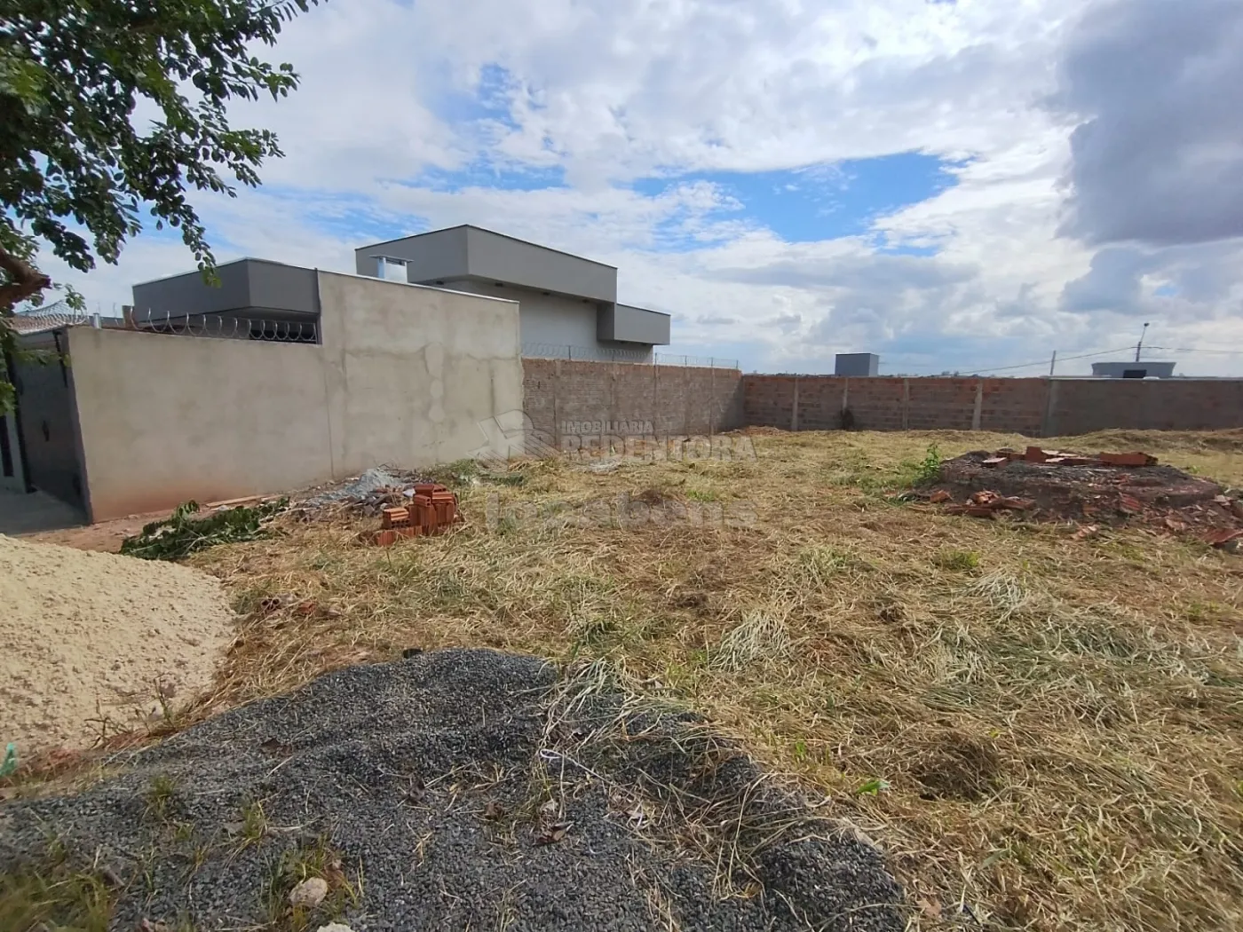 Comprar Terreno / Padr&atilde;o em S&atilde;o Jos&eacute; do Rio Preto R$ 185.000,00 - Foto 3