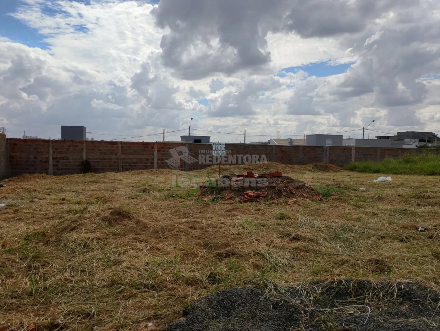Comprar Terreno / Padr&atilde;o em S&atilde;o Jos&eacute; do Rio Preto R$ 185.000,00 - Foto 5