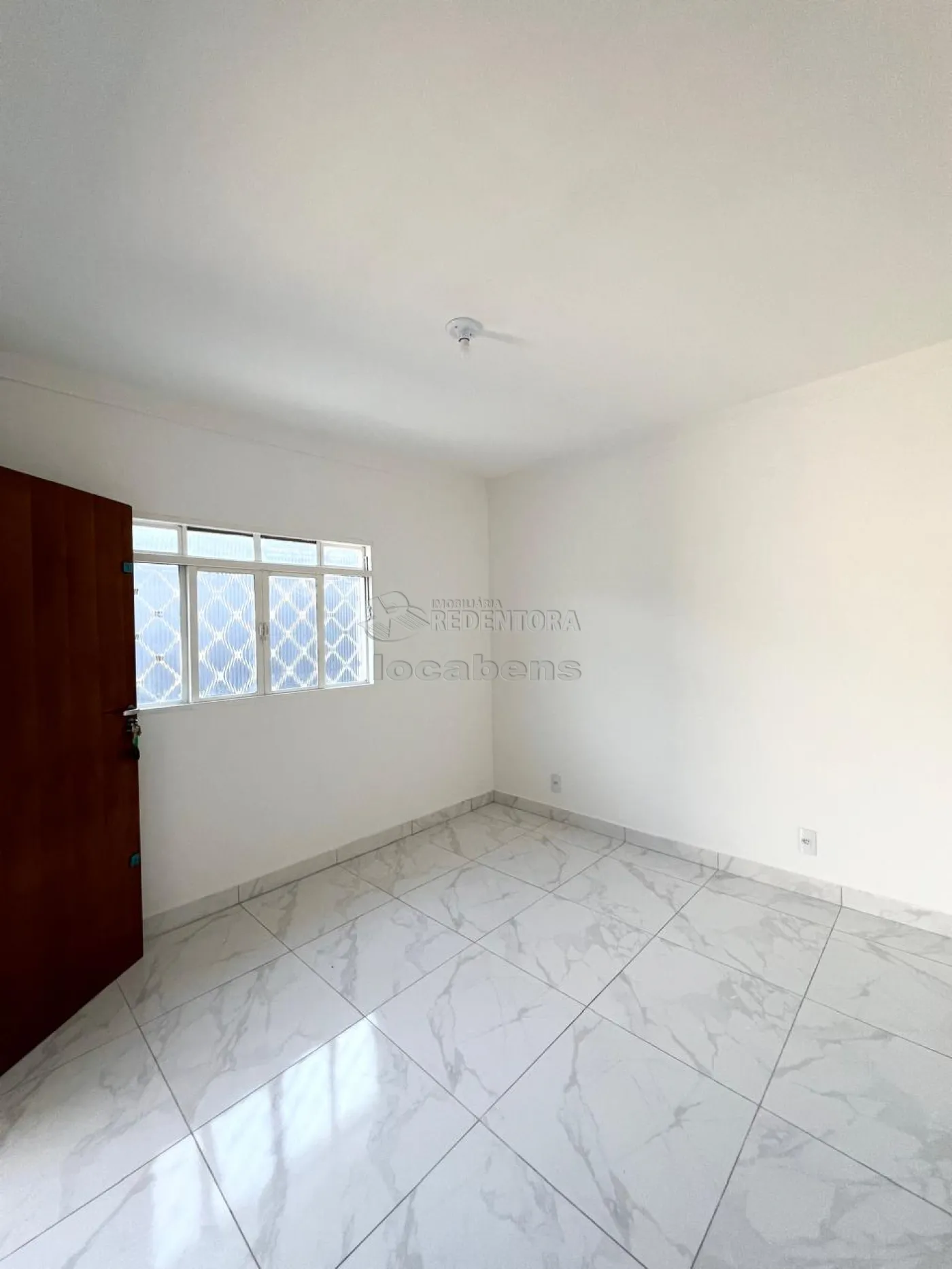 Alugar Casa / Padr&atilde;o em S&atilde;o Jos&eacute; do Rio Preto R$ 2.000,00 - Foto 4