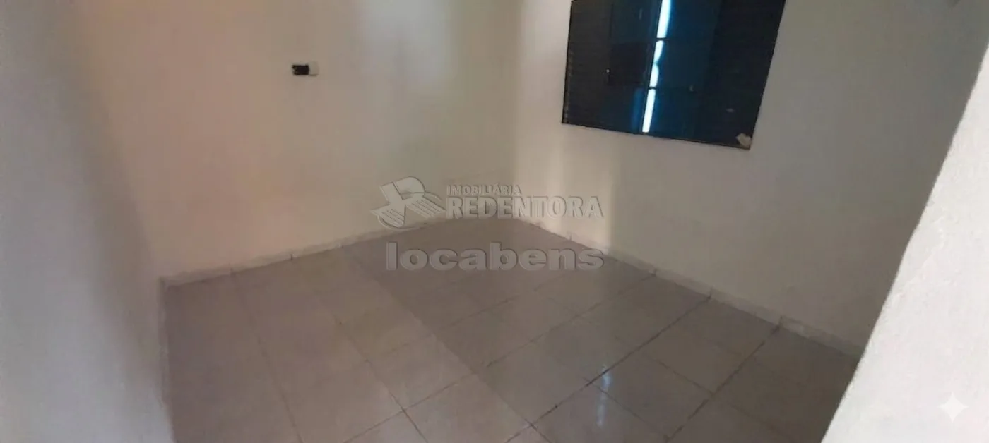 Alugar Casa / Padr&atilde;o em S&atilde;o Jos&eacute; do Rio Preto R$ 900,00 - Foto 1